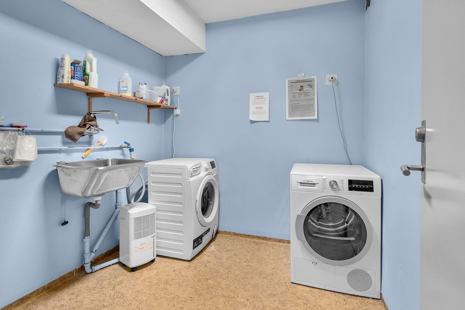 Felles vaskerom i 4.etasje - samme som leiligheten Galleribilde