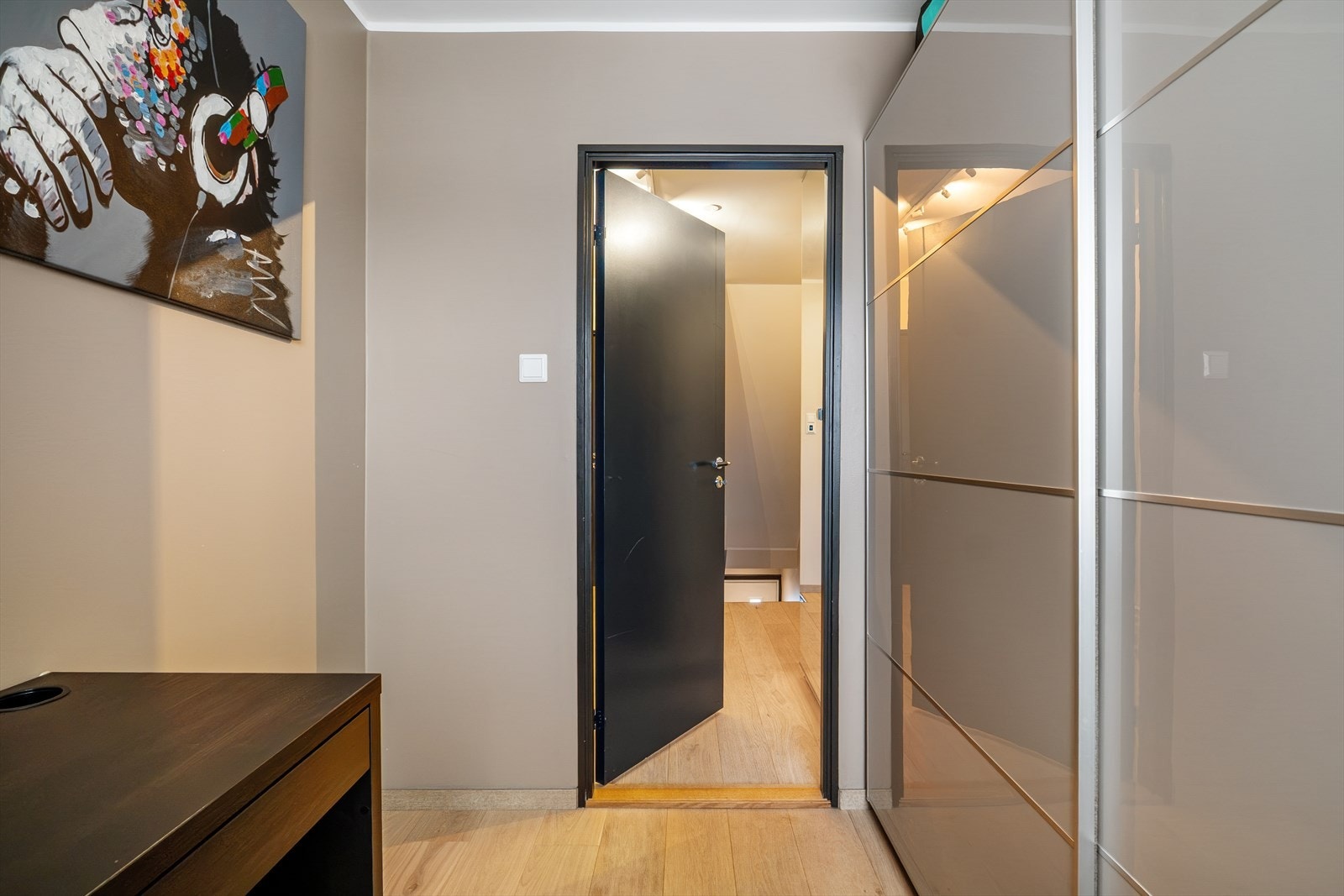 Soverom 2 er i dag benyttet som kontor. Galleribilde