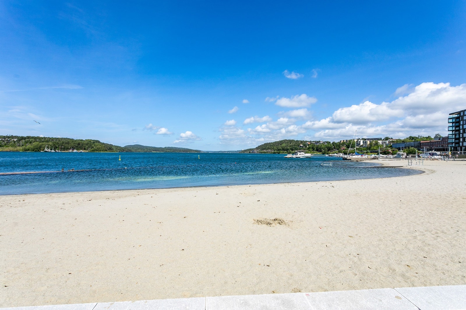 Stranden ved hotel Riviera. Galleribilde