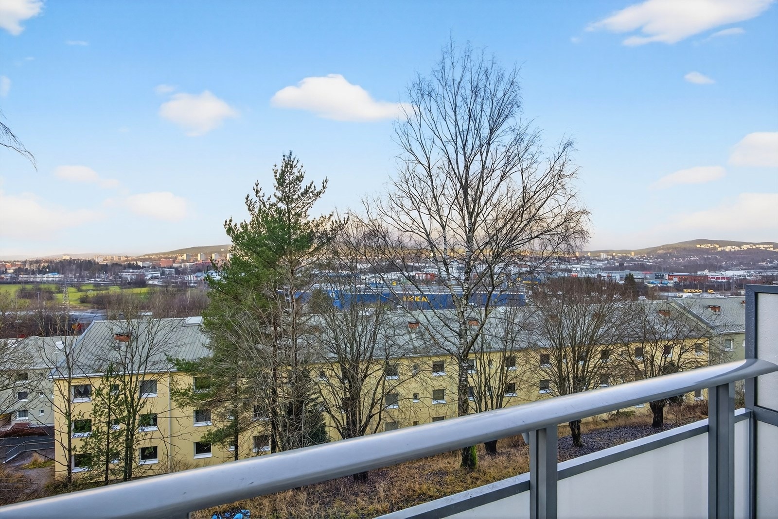 Utsikt over omkringliggende åskanter Galleribilde