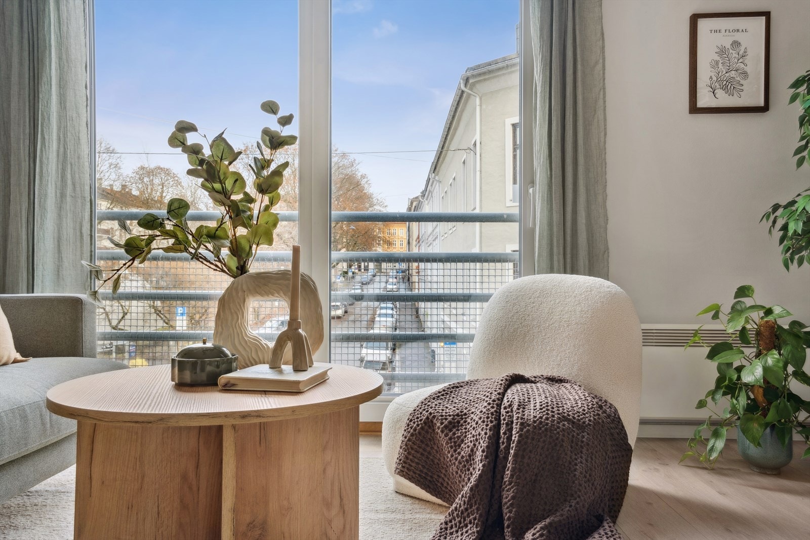 Boligen byr på populære fasiliteter som heis, fransk balkong og mulighet for å kjøpe garasjeplass. Galleribilde