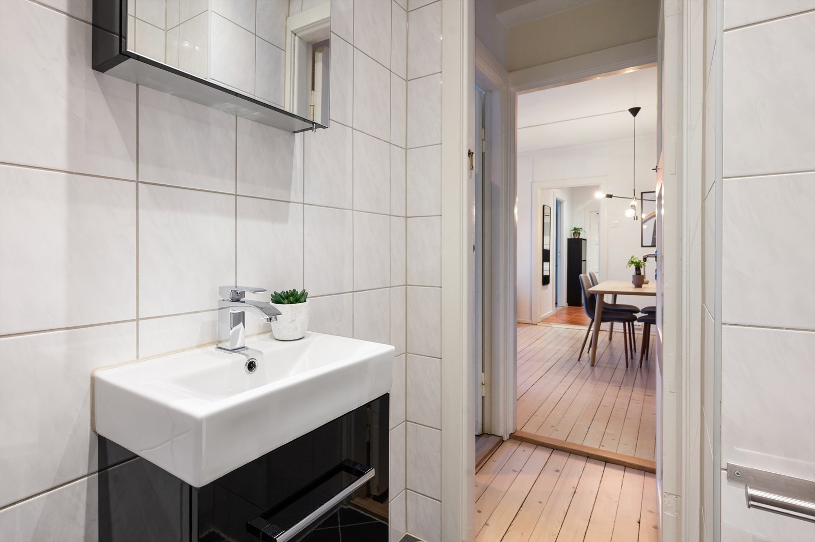 Badet ble oppført i 2014 i regi av sameiet, og fremlagt dokumentasjon bekrefter dette. Galleribilde