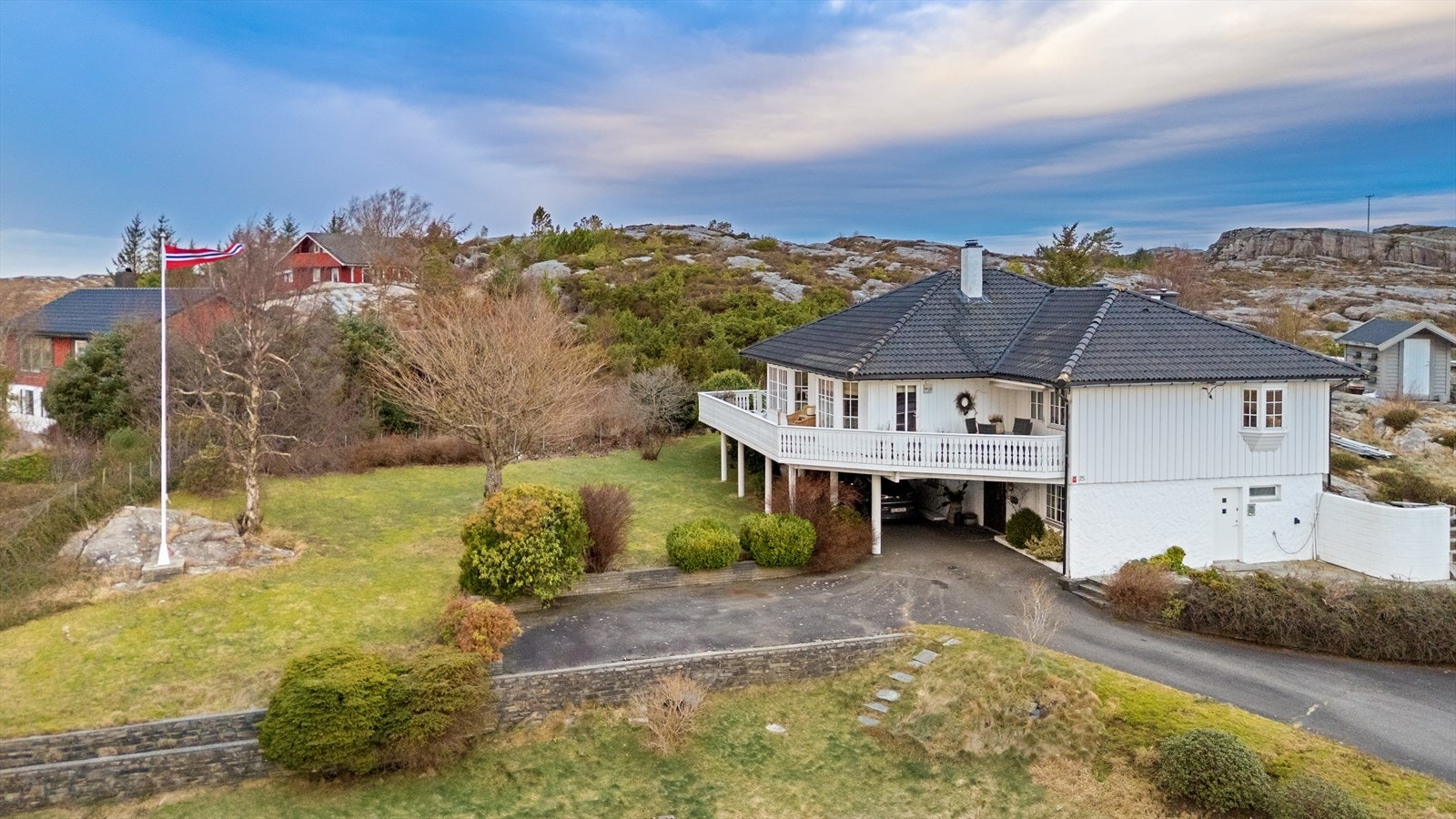 Velkommen til Angeltveitvegen 25 - presentert av Eiendomsmegler Norge v/Jon-Olav Synnestvedt Galleribilde