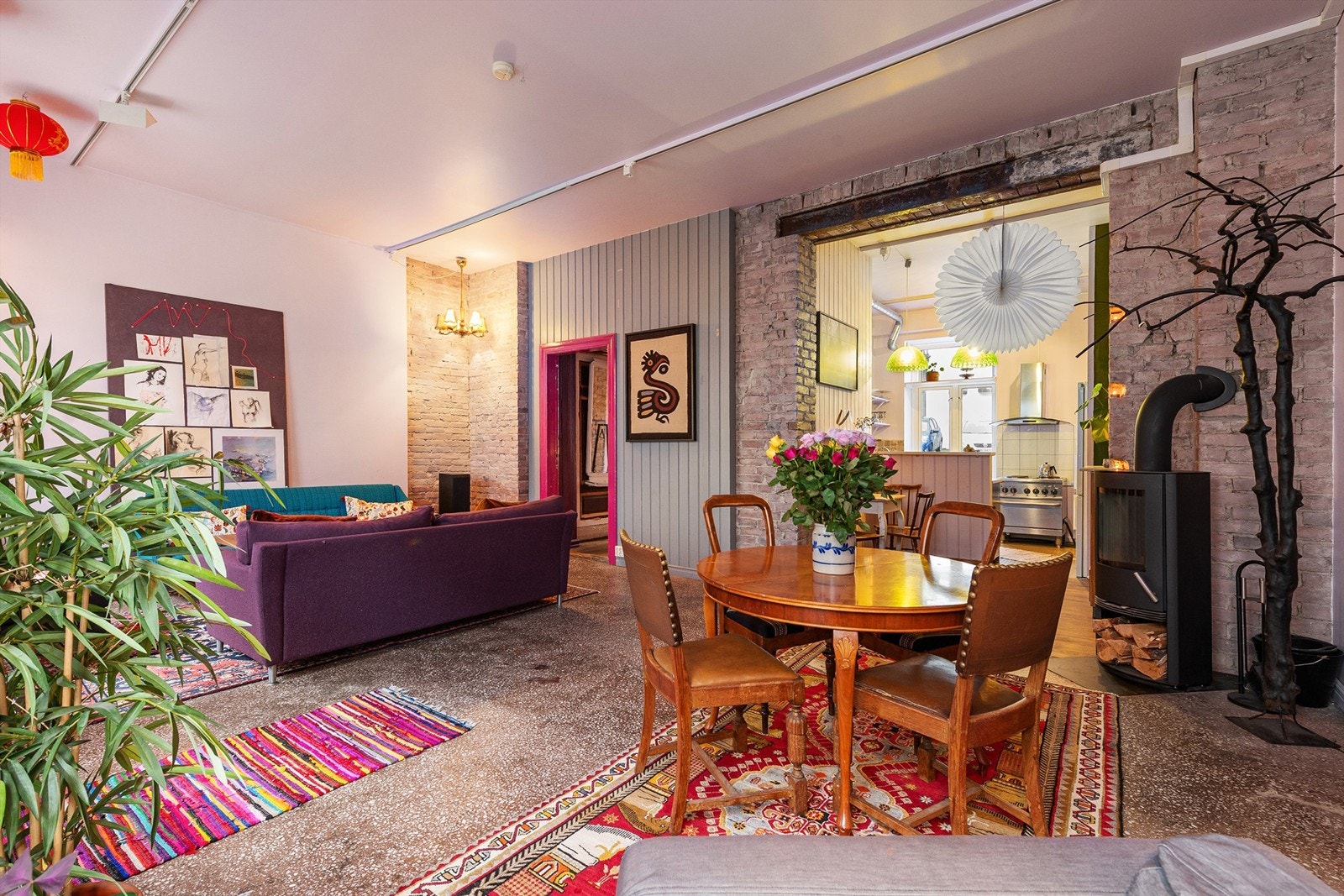 Næringslokalet med kjøkken i bakkant Galleribilde