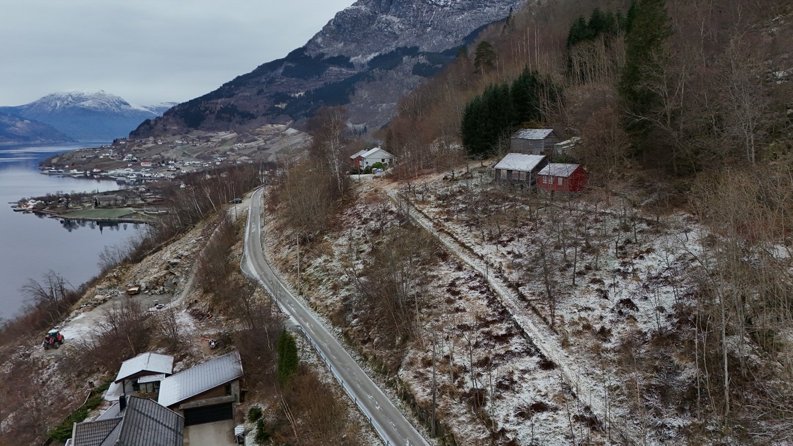 Velkommen til Frøynesvegen 42 og 44. Galleribilde