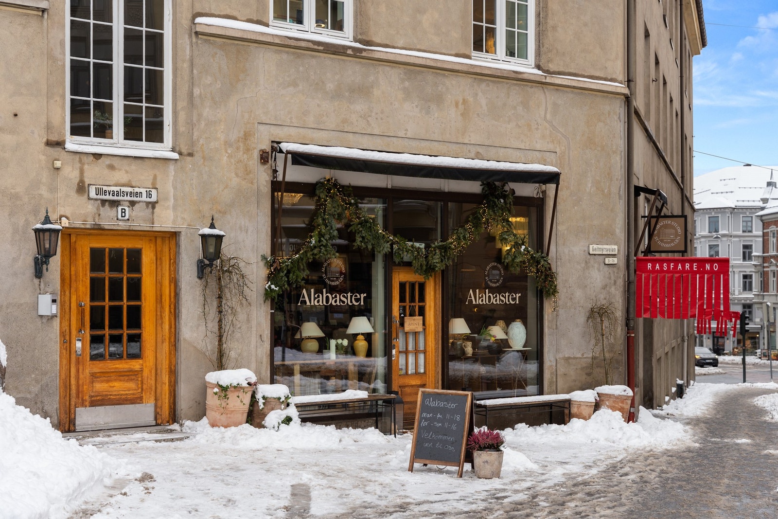 Alabaster som nærmeste nabo Galleribilde