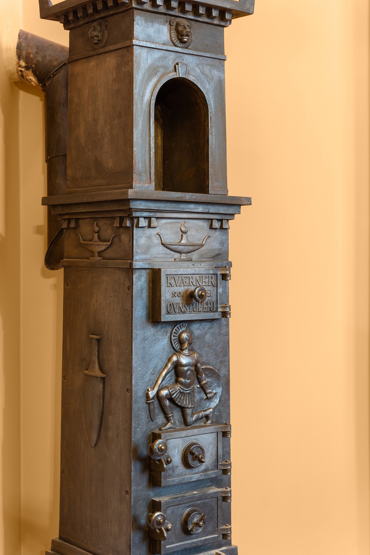 Her finner du også støpejernsovn Galleribilde