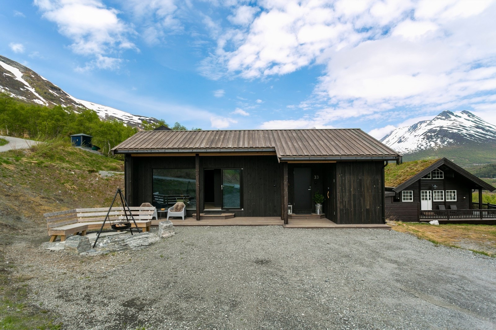 Uteområdet | Fasade Galleribilde