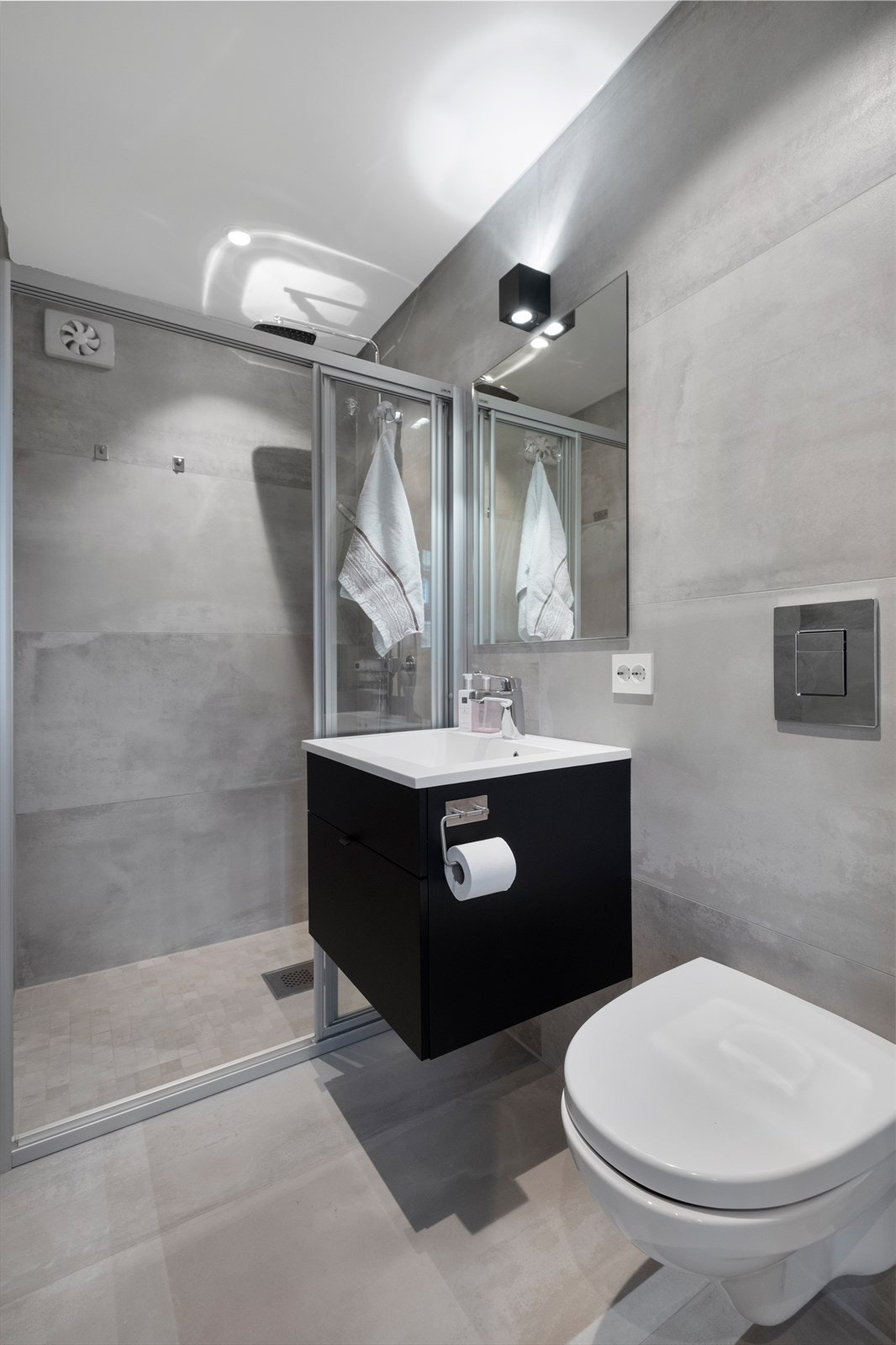 Flislagt bad Galleribilde