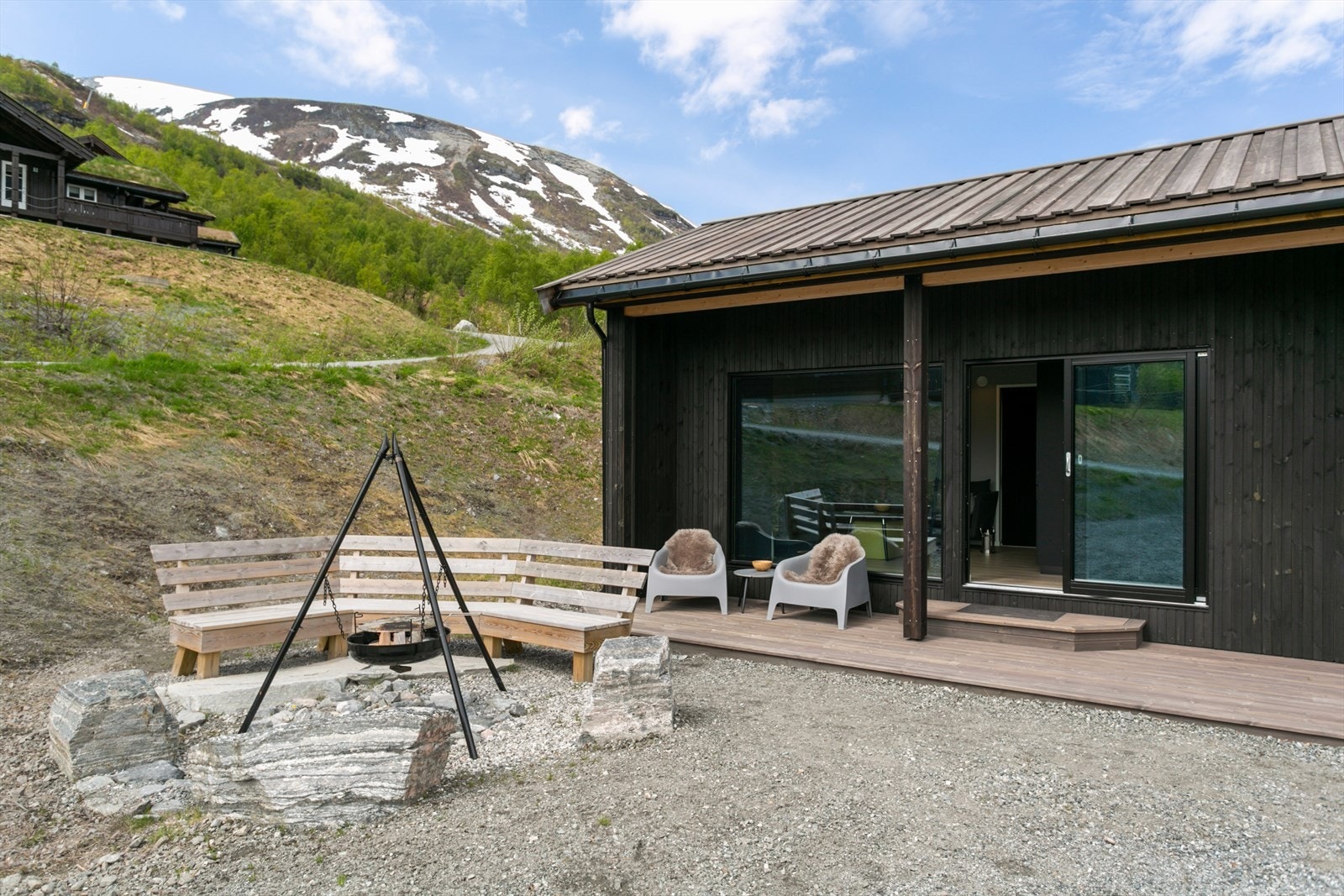 Uteområdet | Fasade Galleribilde