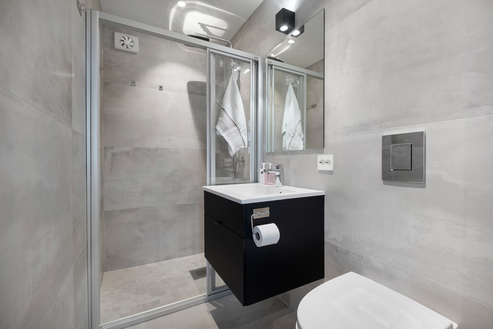 Flislagt bad Galleribilde