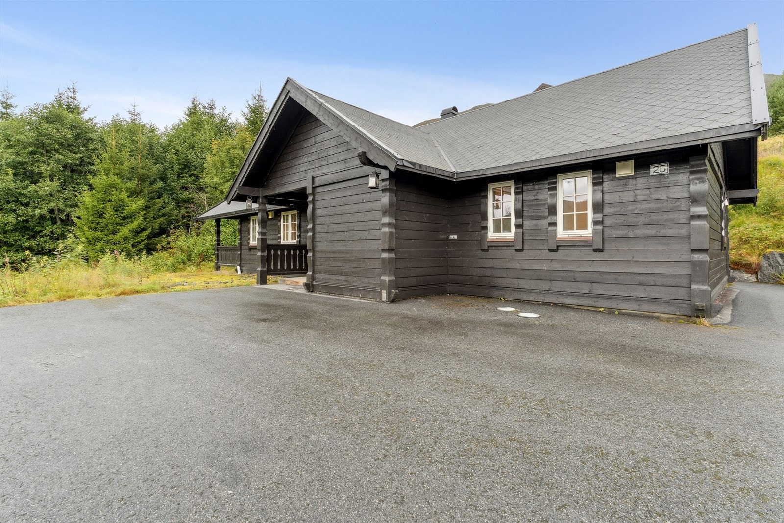 Velkommen til Nydelige Harpefossen og Furehogvegen 25 (foto: Efkt, Svein Olav Humberset) Galleribilde