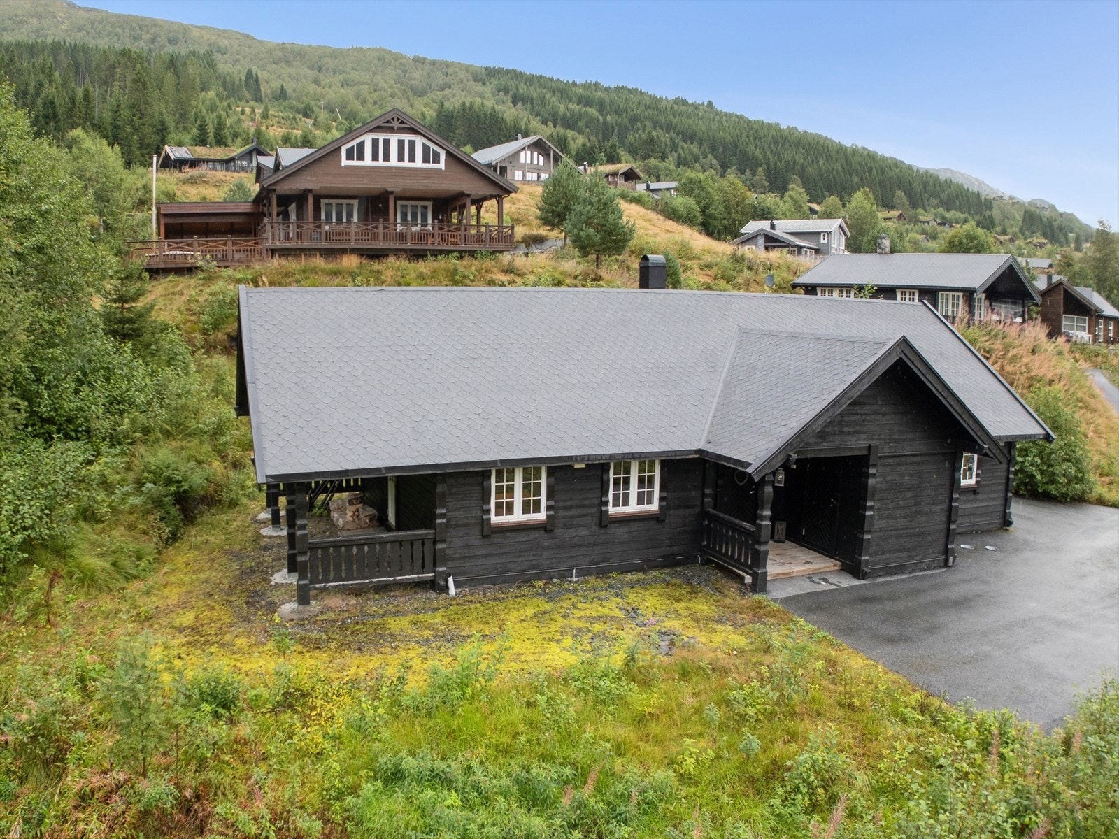 Asfaltert tilkomst er parktisk - heile året Galleribilde