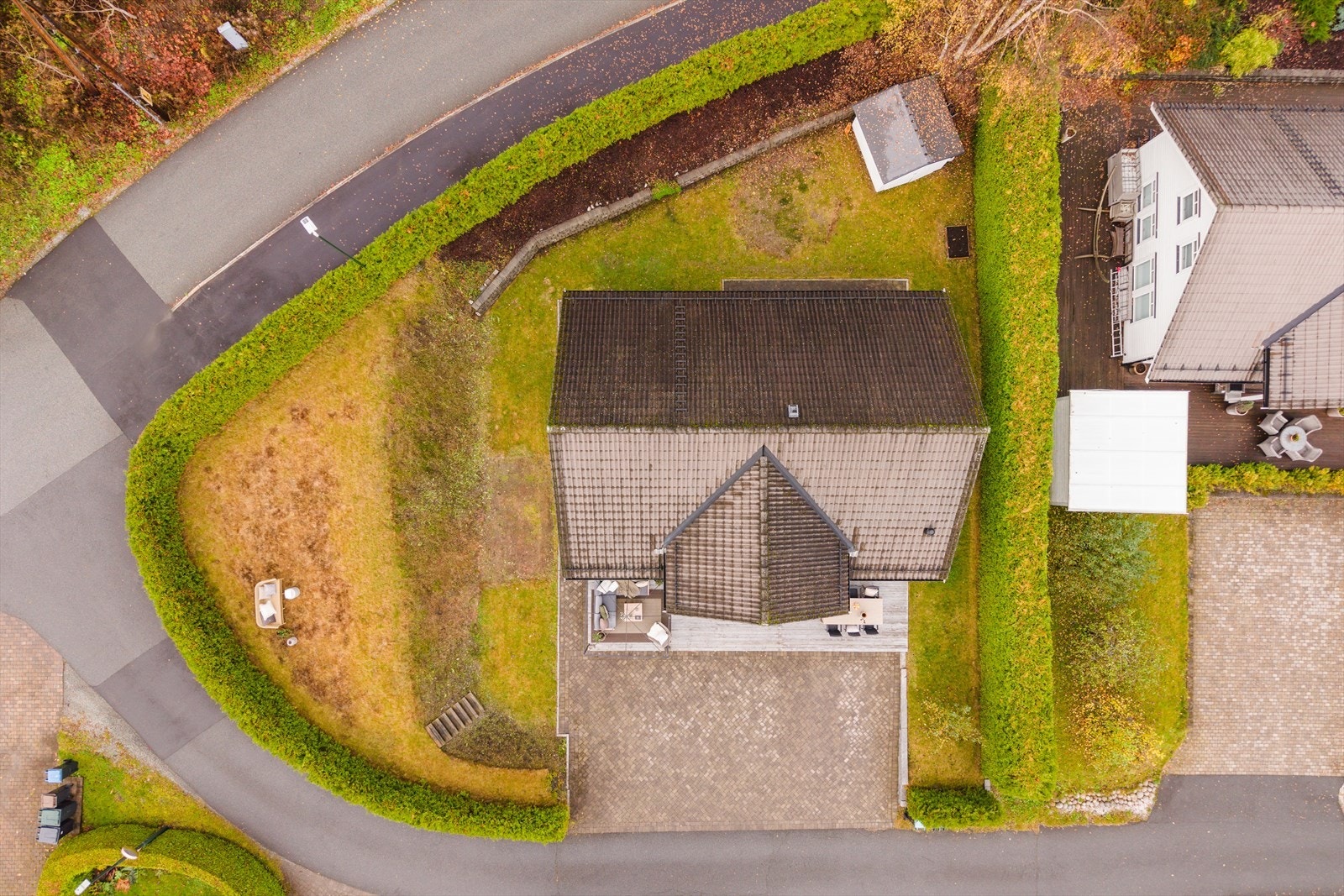 Eiet tomt på 681,9 kvm. Galleribilde