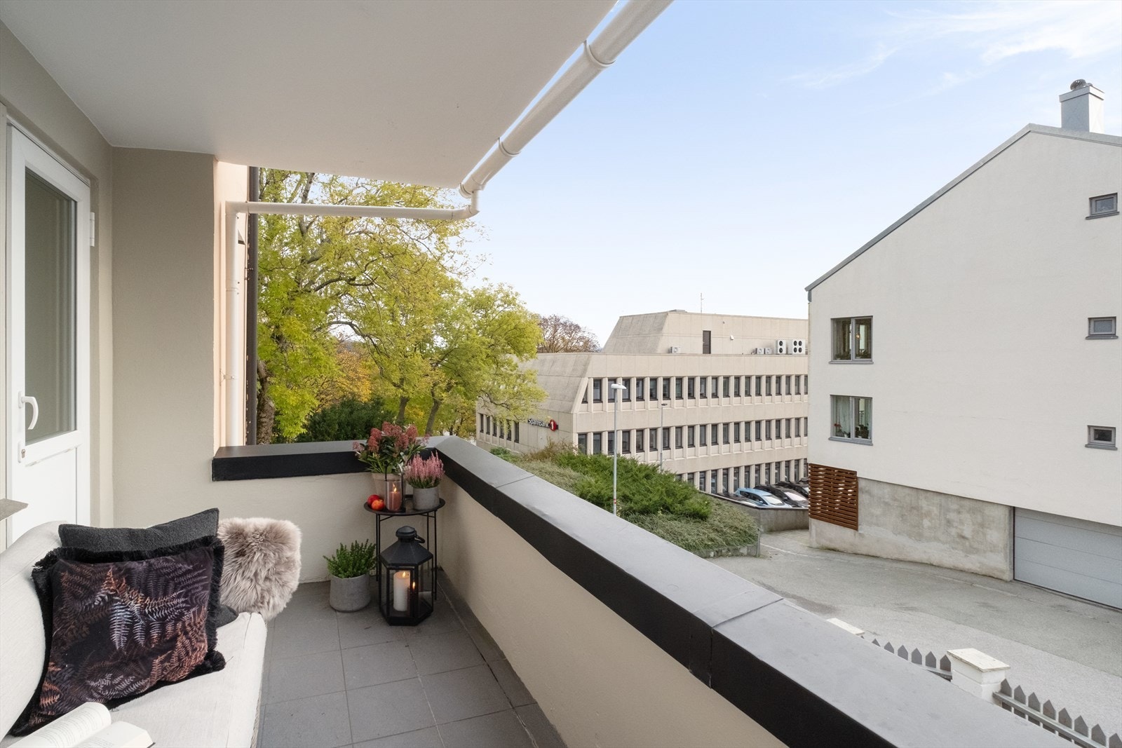 Utsikt østover mot Nerparken og sentrum. Galleribilde