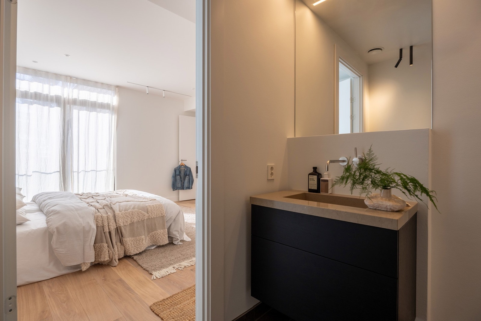 Hovedsoverommet sett fra eget bad Galleribilde