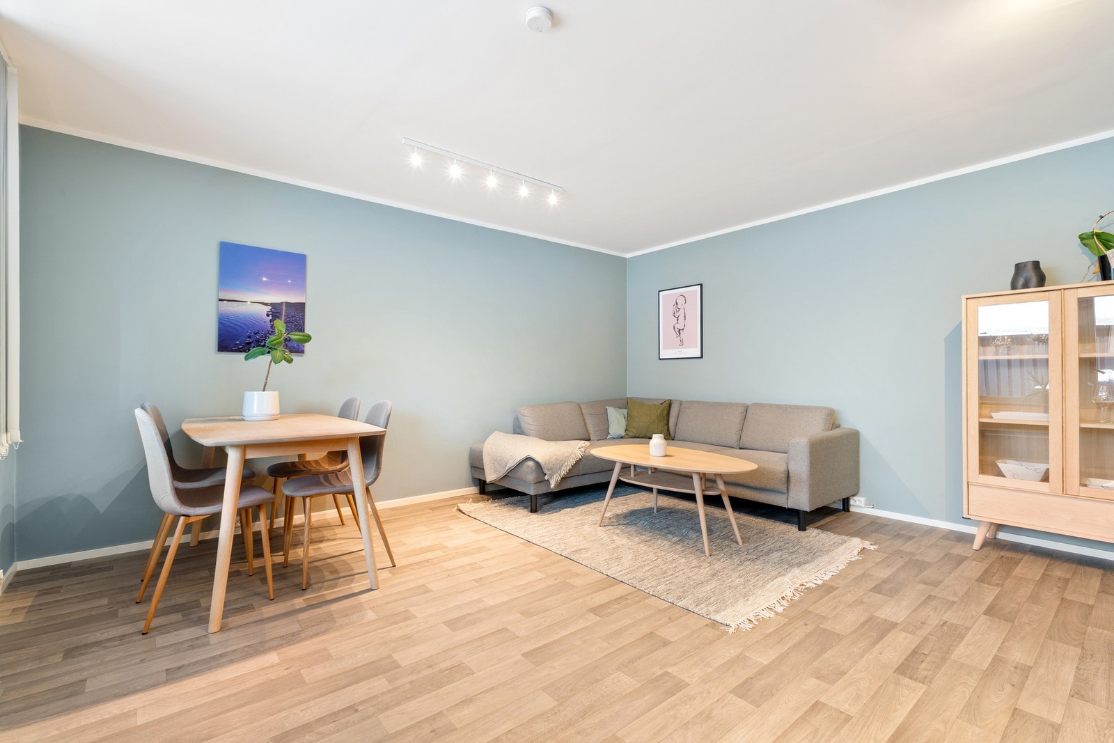 Pen og romslig 3-roms leilighet med attraktiv beliggenhet i 1. etasje. Galleribilde