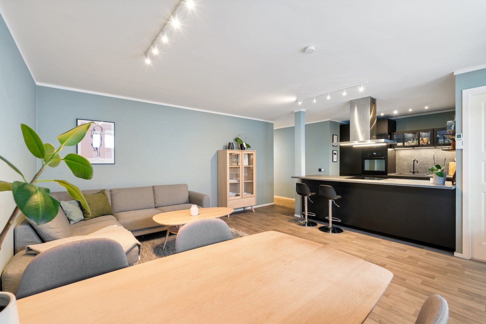 Leiligheten har et pent og moderne fargevalg. Galleribilde