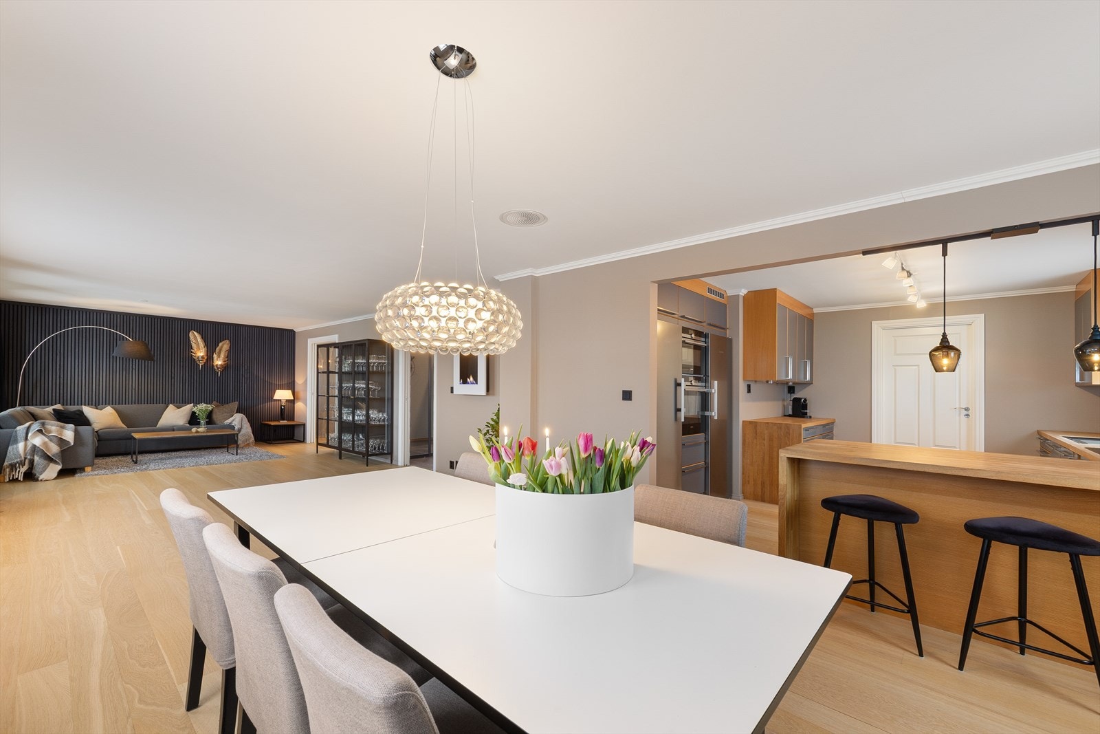 Vannbåren varme i hele 1. etasje Galleribilde