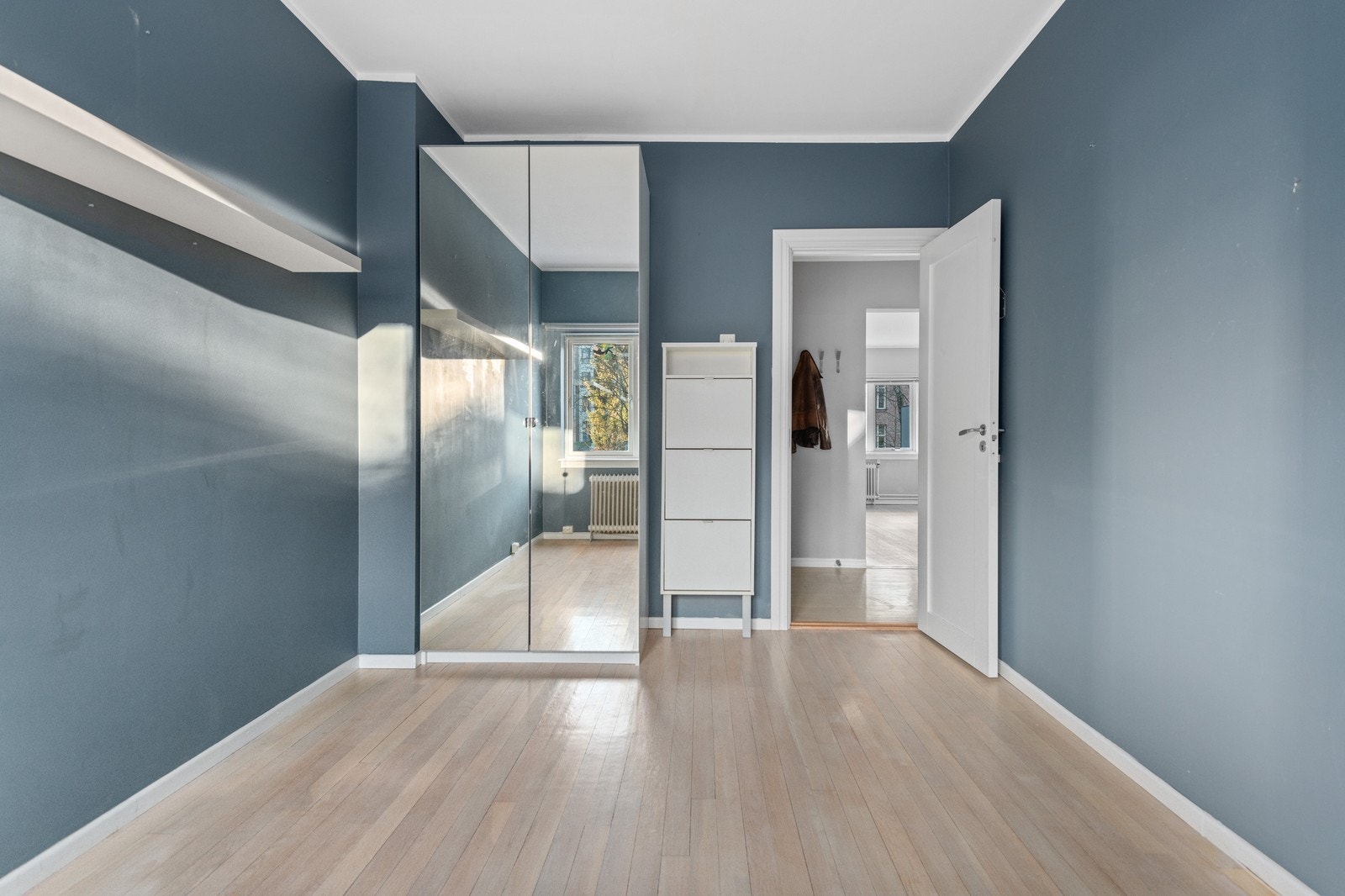 Soverom med plass til seng og øvrig møblement. Galleribilde