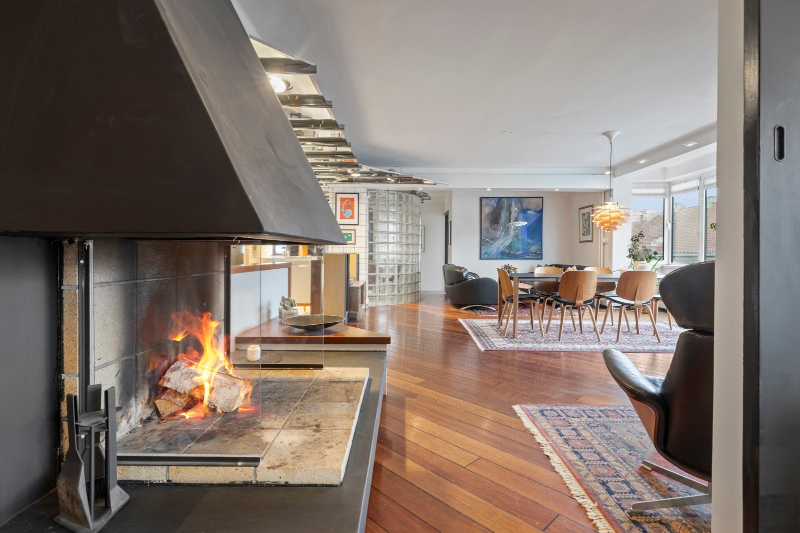 Leiligheten er beliggende i 5.etasje med heisadkomst. Galleribilde