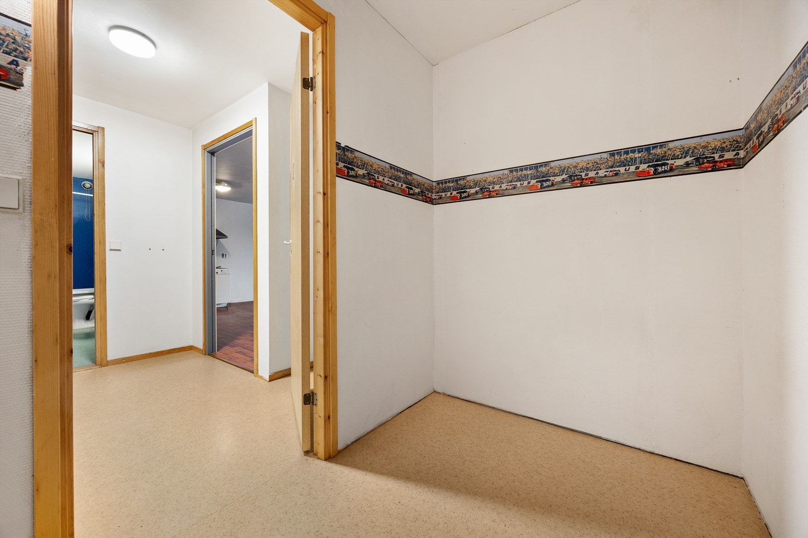 Leiligheten har en praktisk innvendig bod for ekstra lagring. Galleribilde