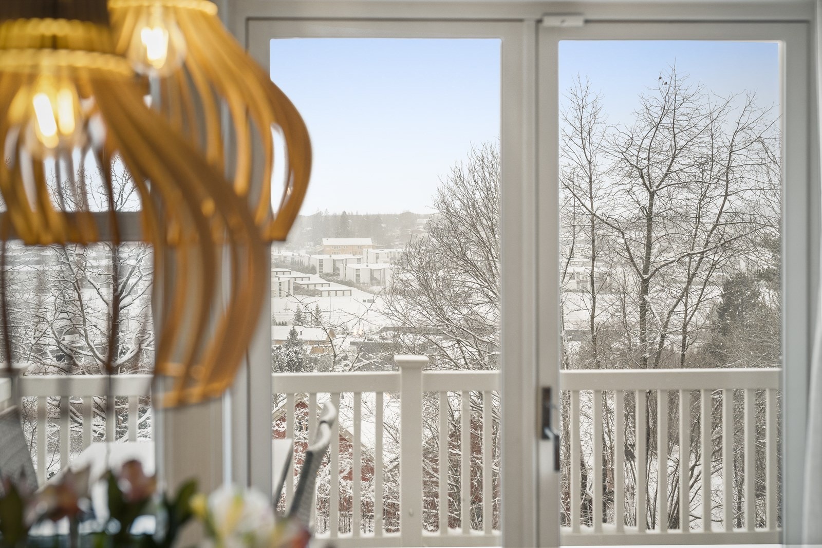 Nydelig utsikt og glimrende solforhold mot vest! Galleribilde