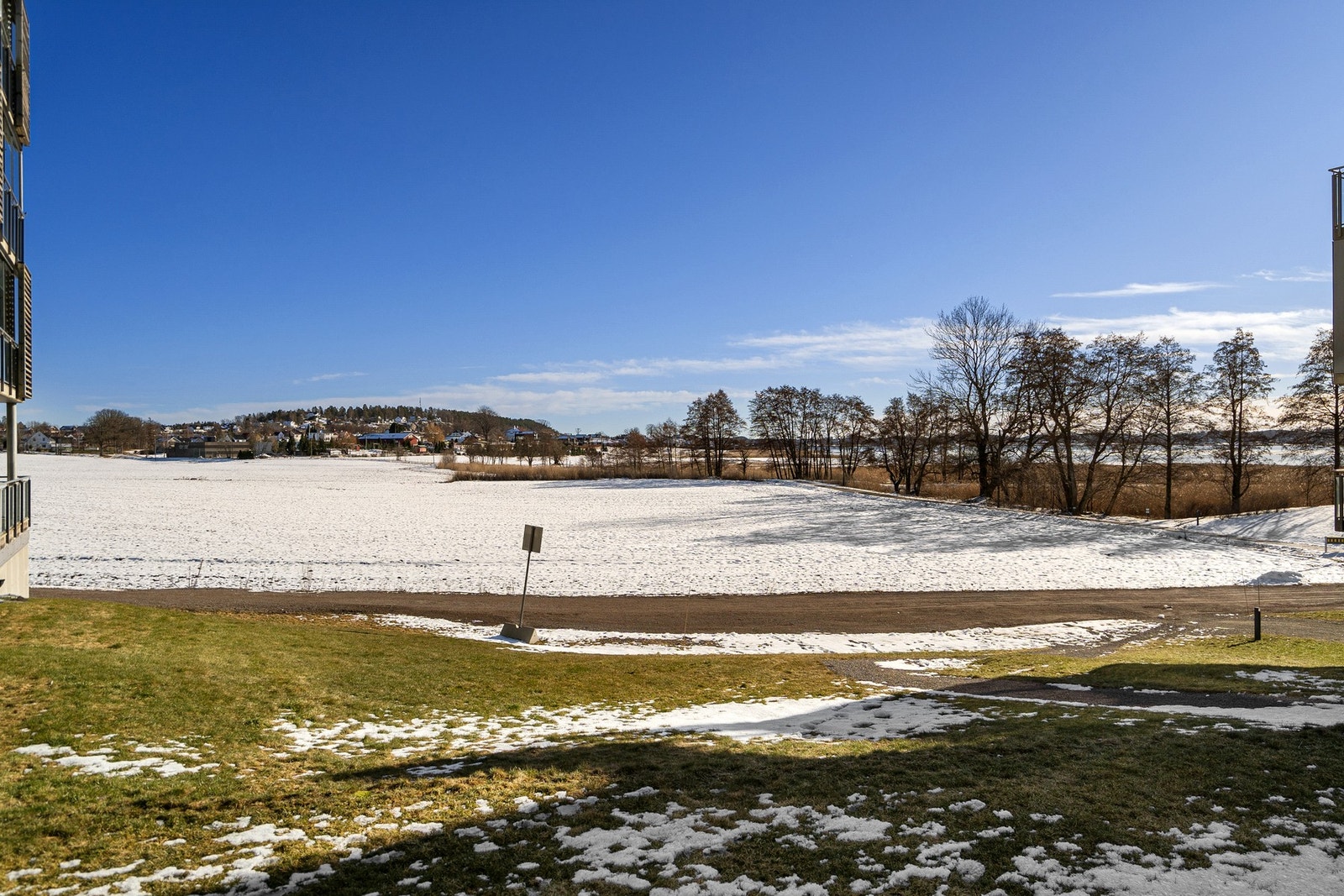 Utsikt mot jorder Galleribilde