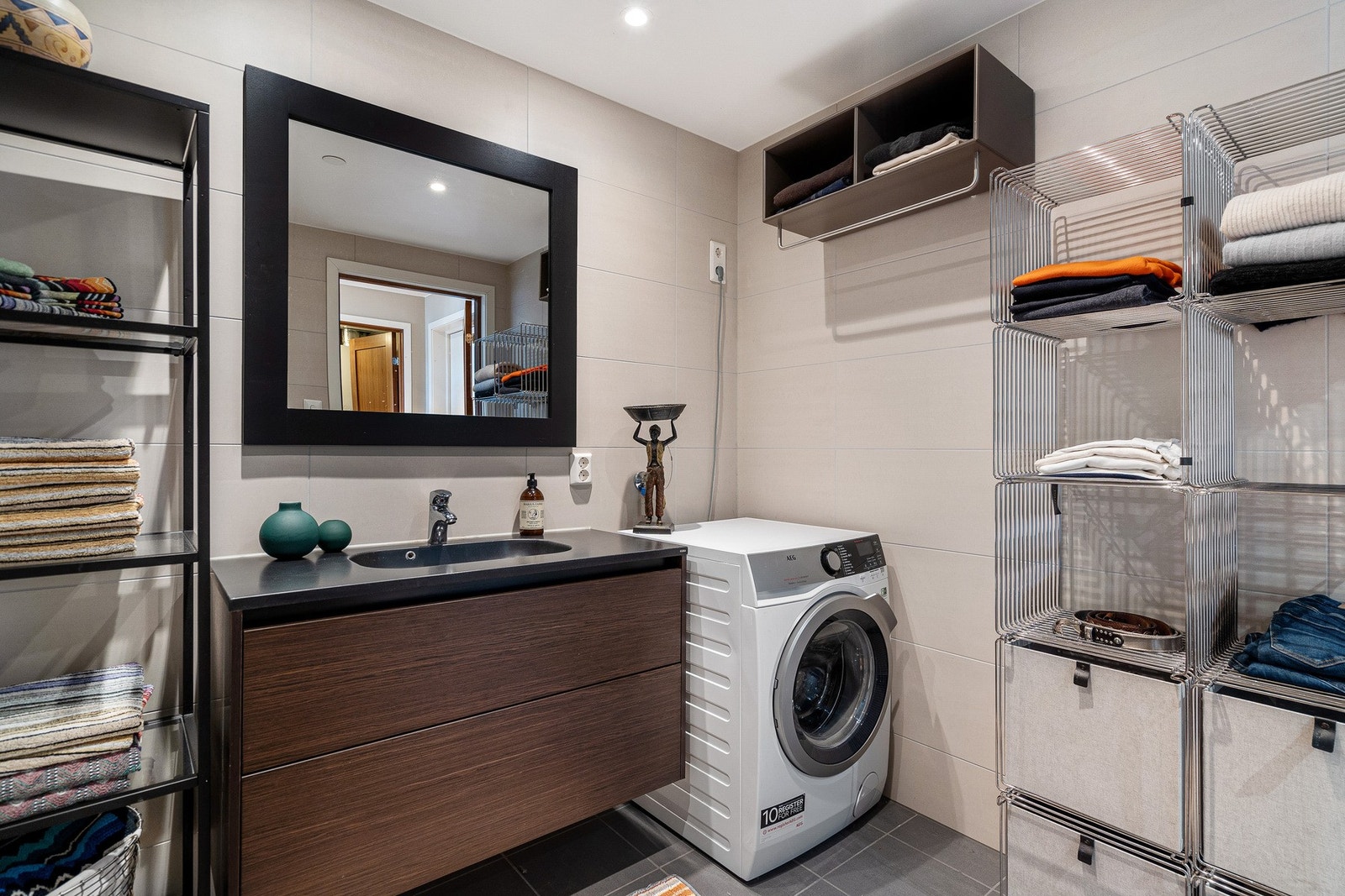 Opplegg til vaskemaskin på badet Galleribilde