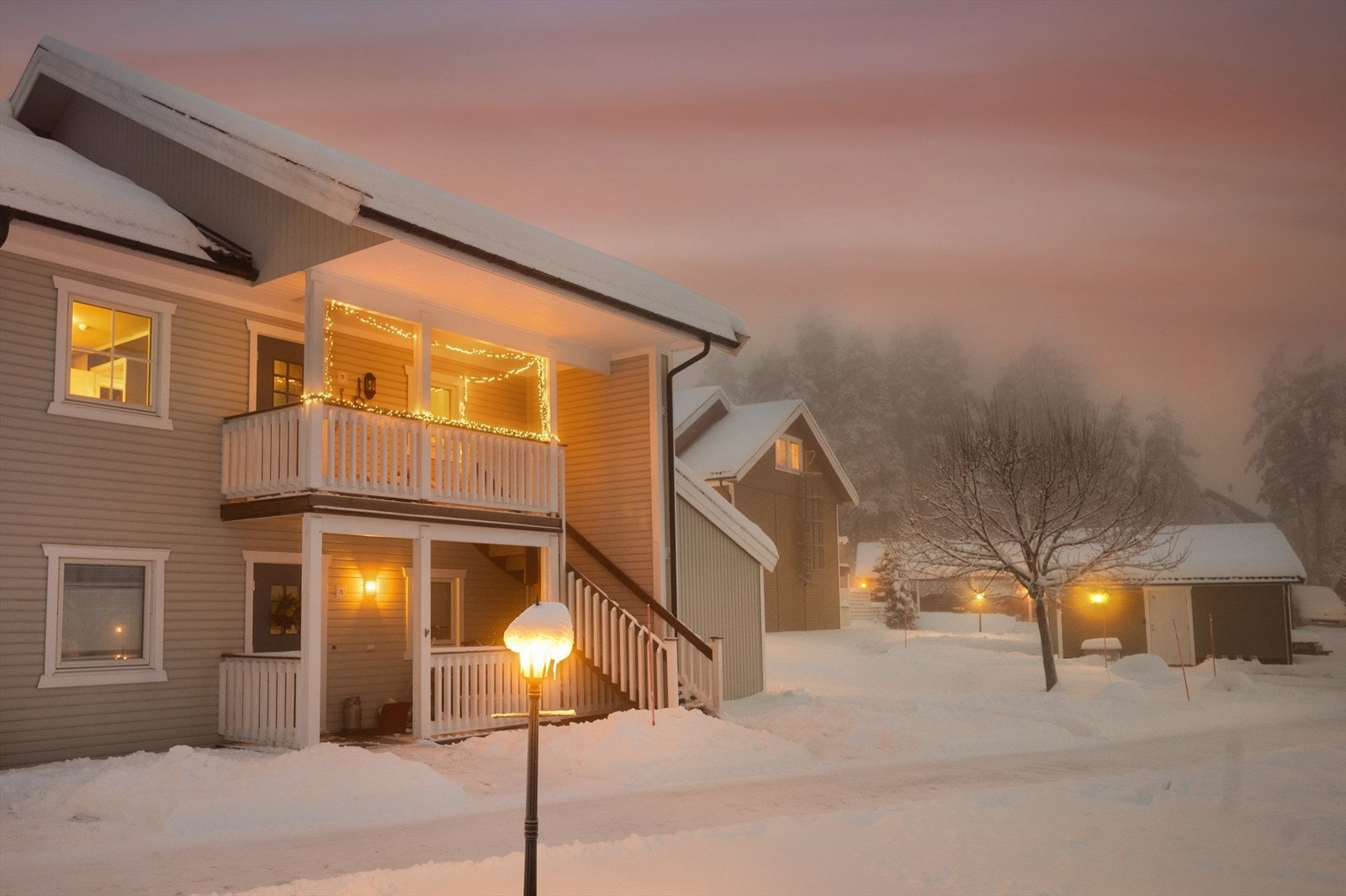 Leiligheten har egen utvendig adkomst via trapp. Galleribilde