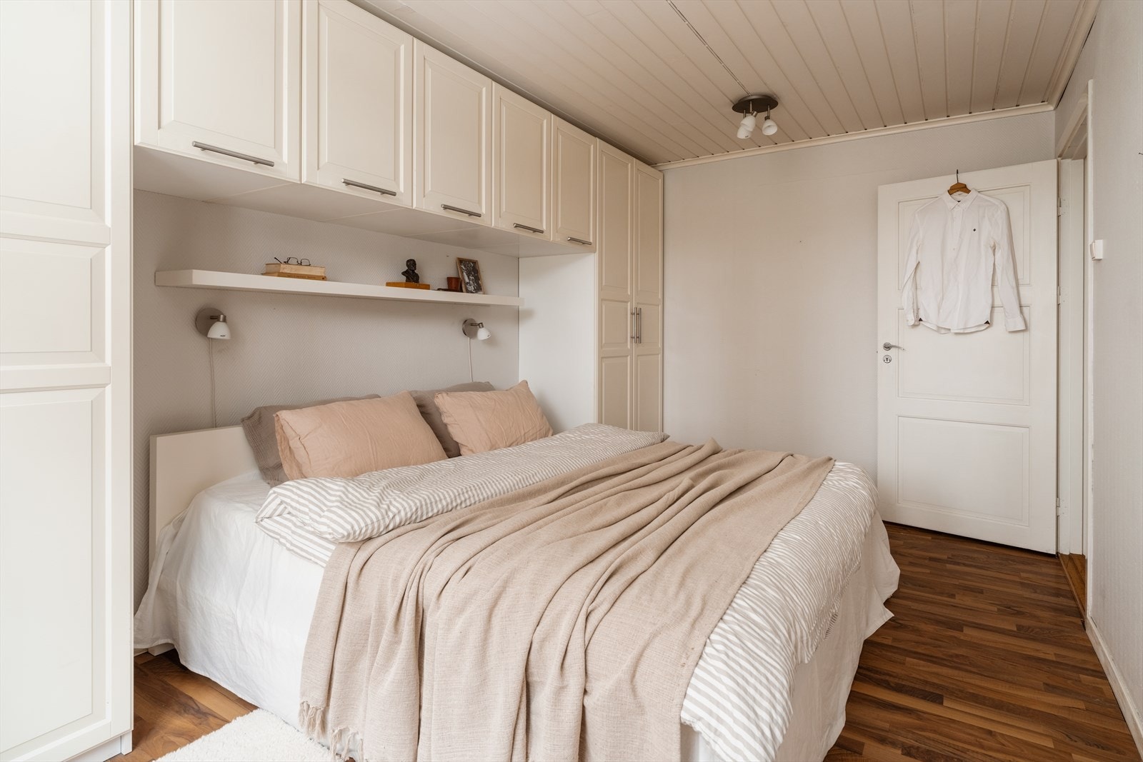 Her får du rikelig med oppbevaringsplass. Galleribilde