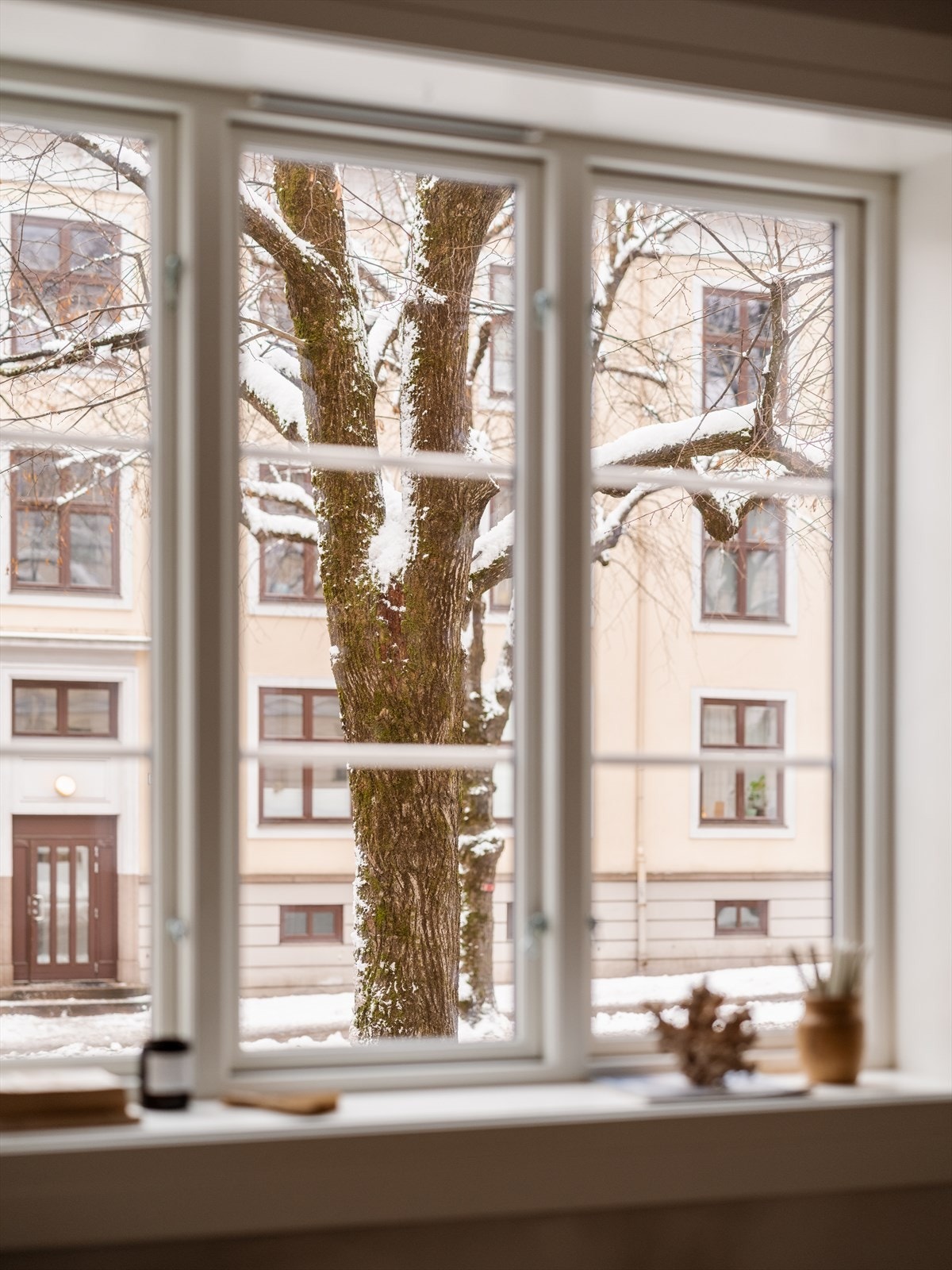 Det er nye vinduer tatt i regi av sameiet i 2024. Galleribilde