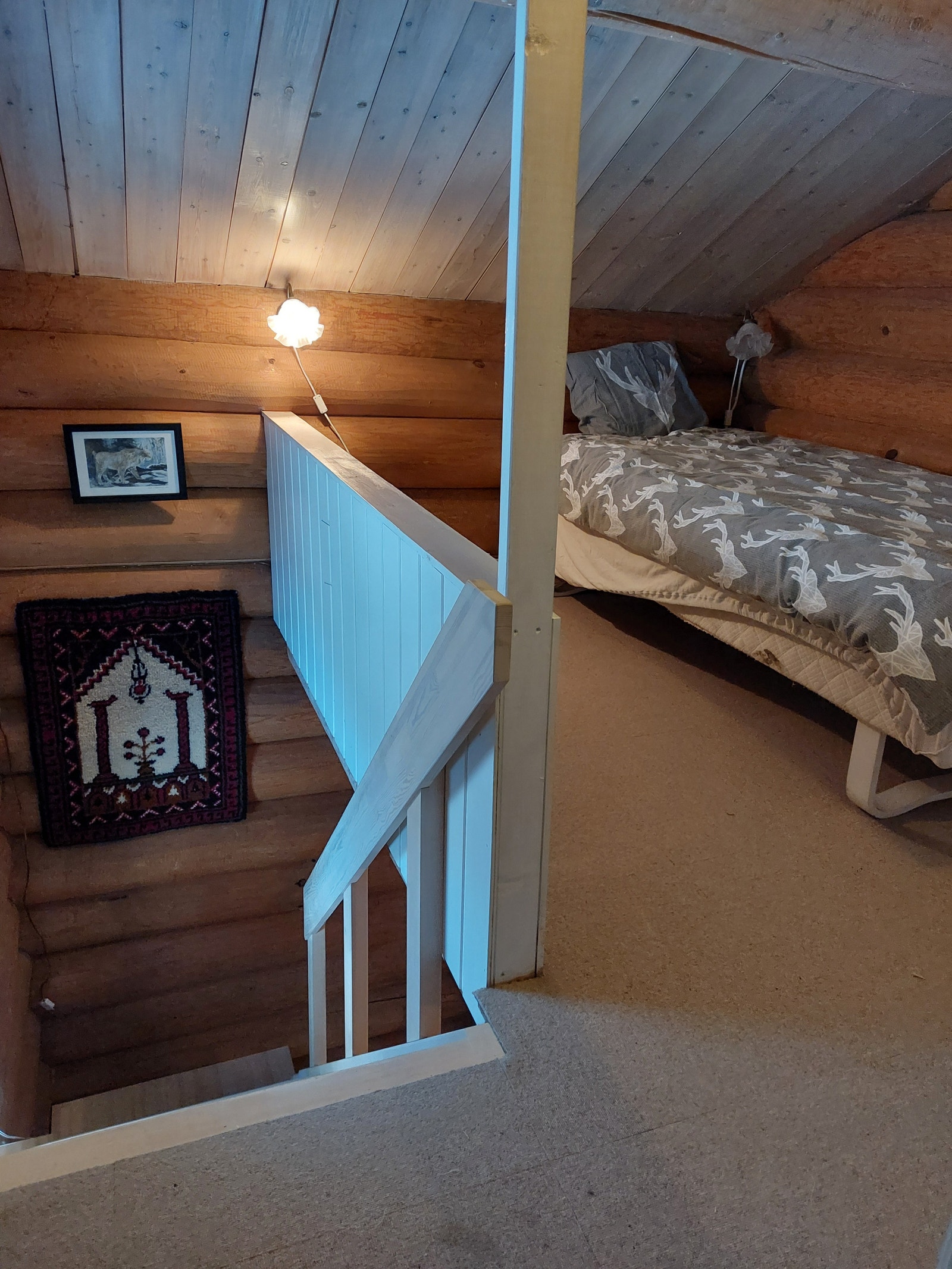 Oppgang til hems Galleribilde