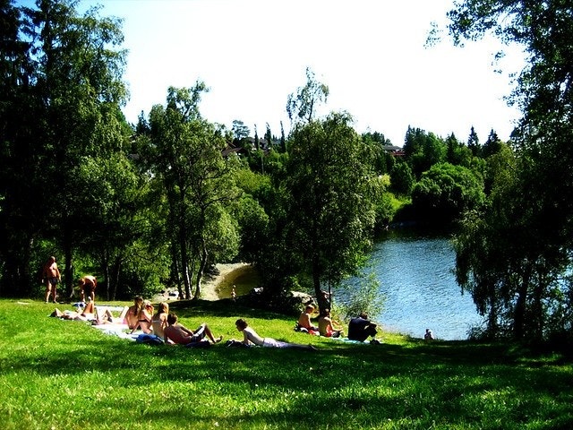 Både Lian- og Kyvannet i gangavstand fra leiligheten Galleribilde