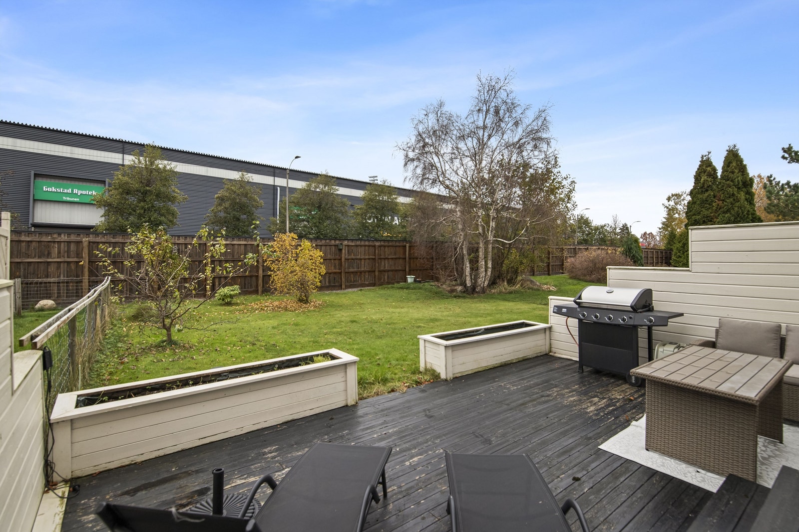 Uteplassen Galleribilde