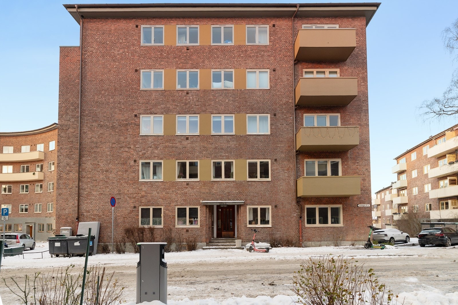 Skjermet og rolig beliggenhet like ved St. Hanshaugen park med kort avstand til byens fasiliteter. Galleribilde