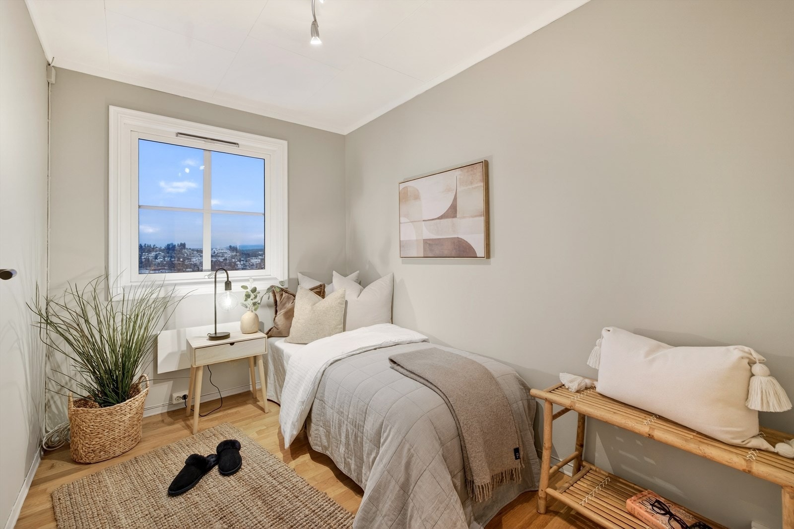 Det andre soverommet passer utmerket som barnerom, gjesterom eller kontor. Galleribilde