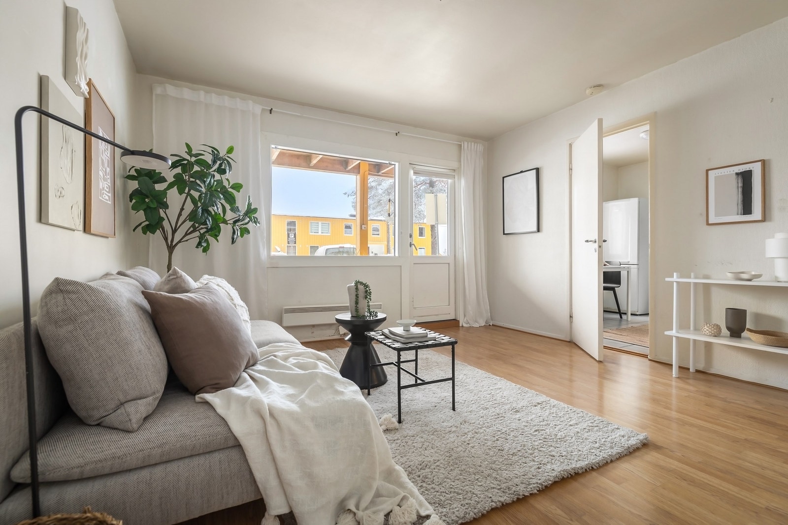 Leiligheten har moderniseringsbehov og er fullspekket av mulighet! Galleribilde