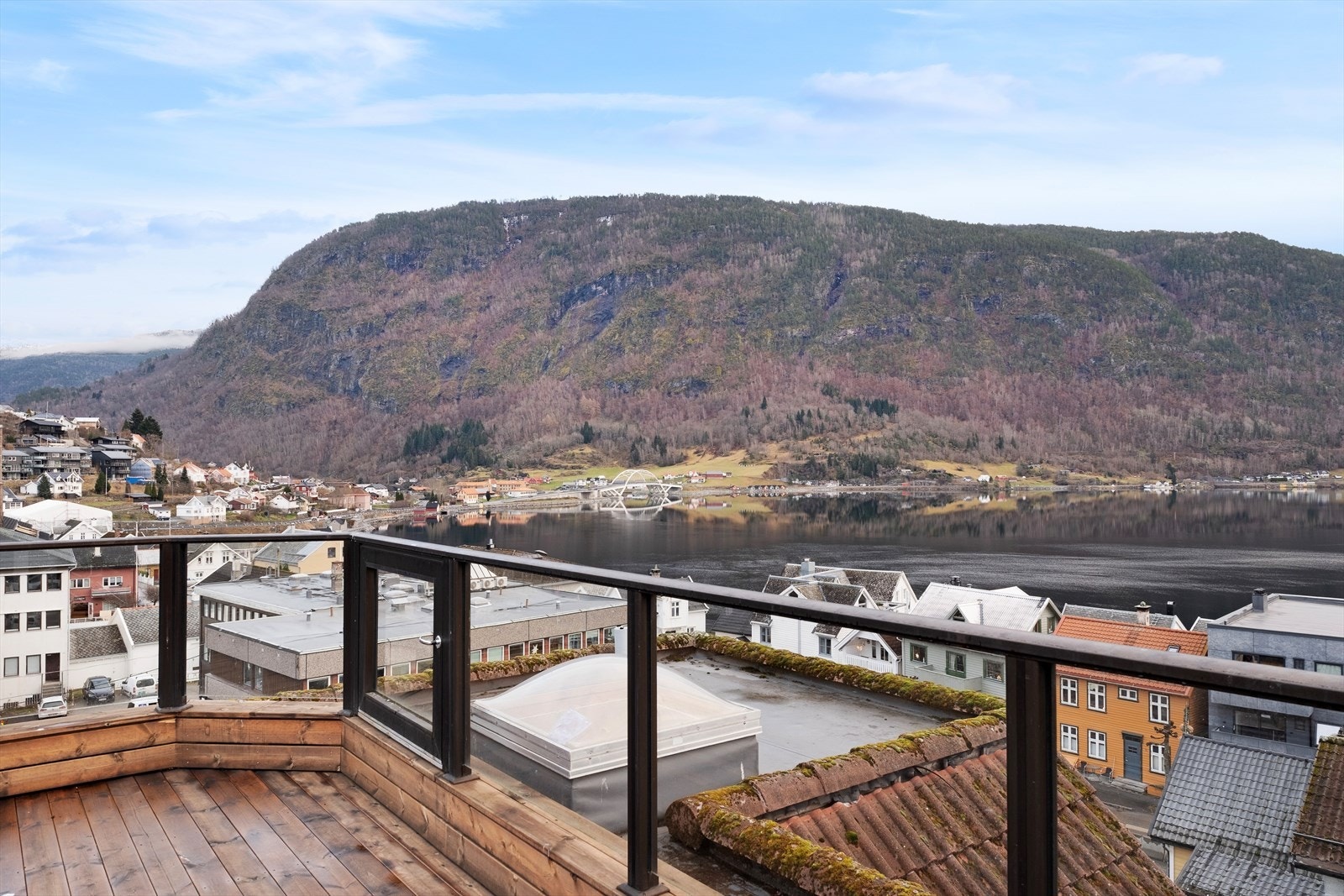 Her ute kan ein nyte sola frå tidleg morgon til seine kveldar sommarstid. Galleribilde