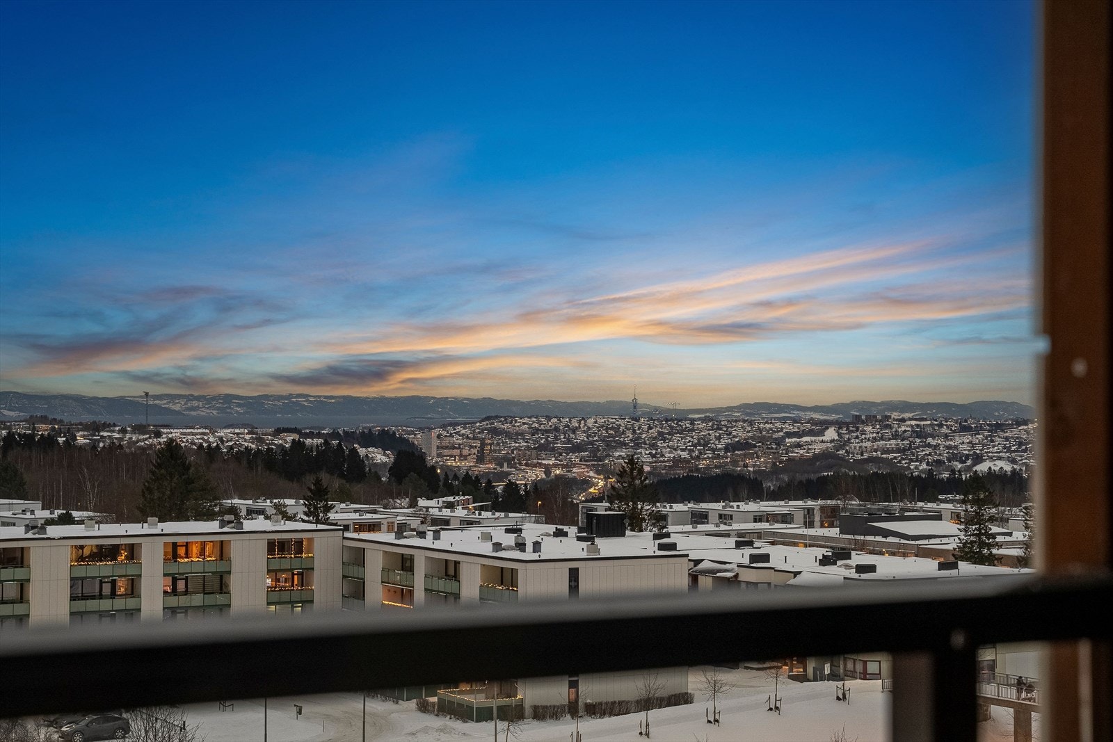 Fra balkongen har man en fantastisk utsikt utover Trondheim by! Galleribilde