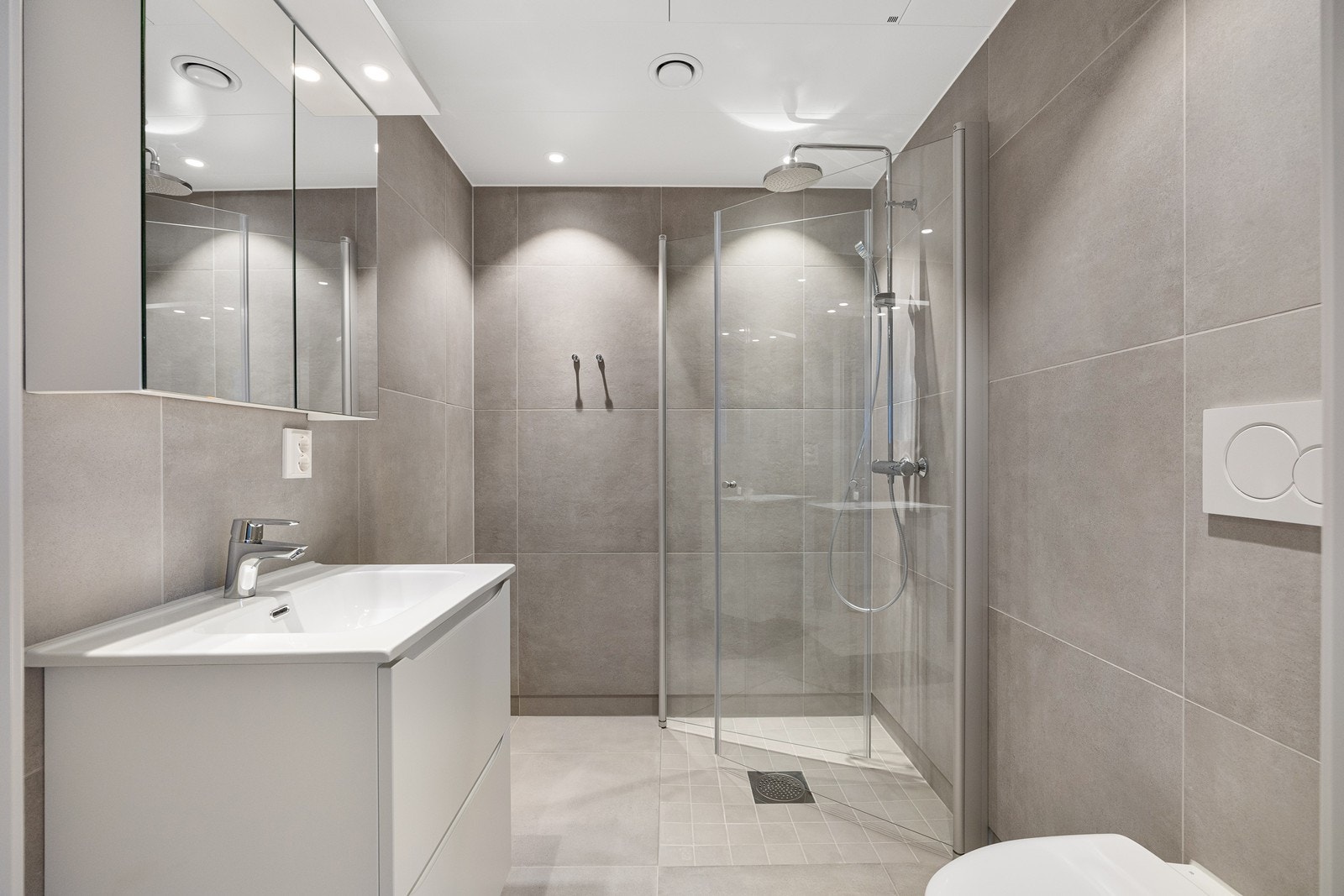 Bad nr II er i samme gjennomførte stil. Galleribilde