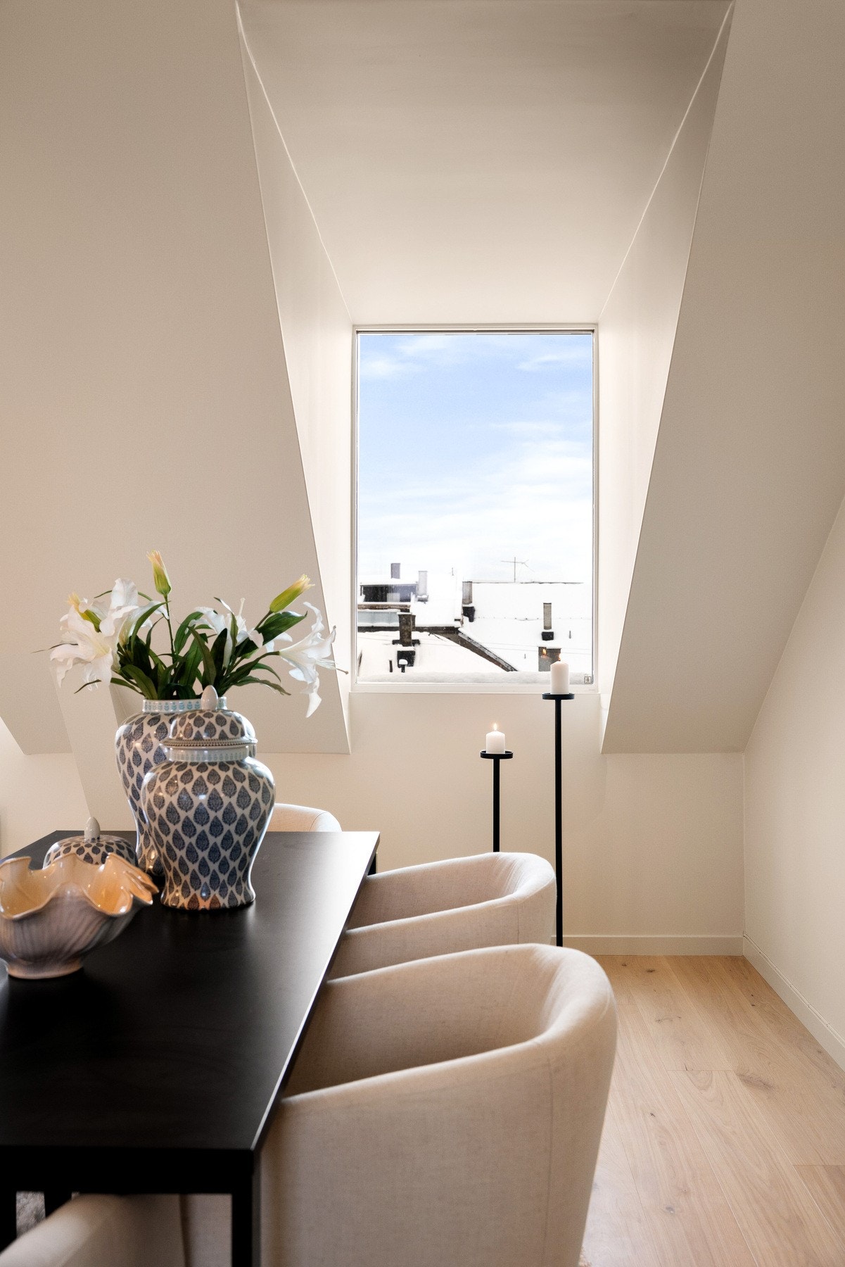 God plass til spisebord i tilknytning til kjøkkenet. Galleribilde