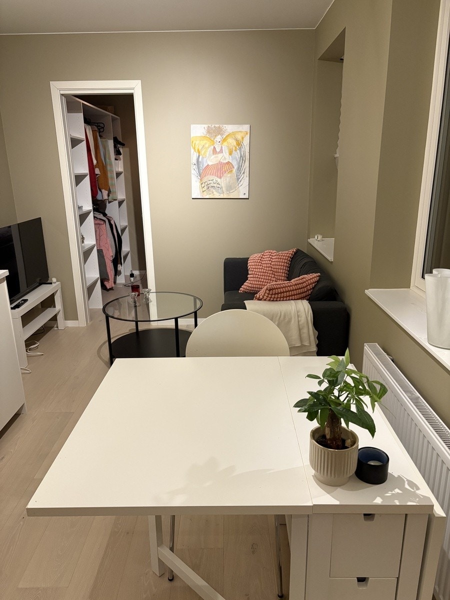 Plass til spisebord ved kjøkken Galleribilde