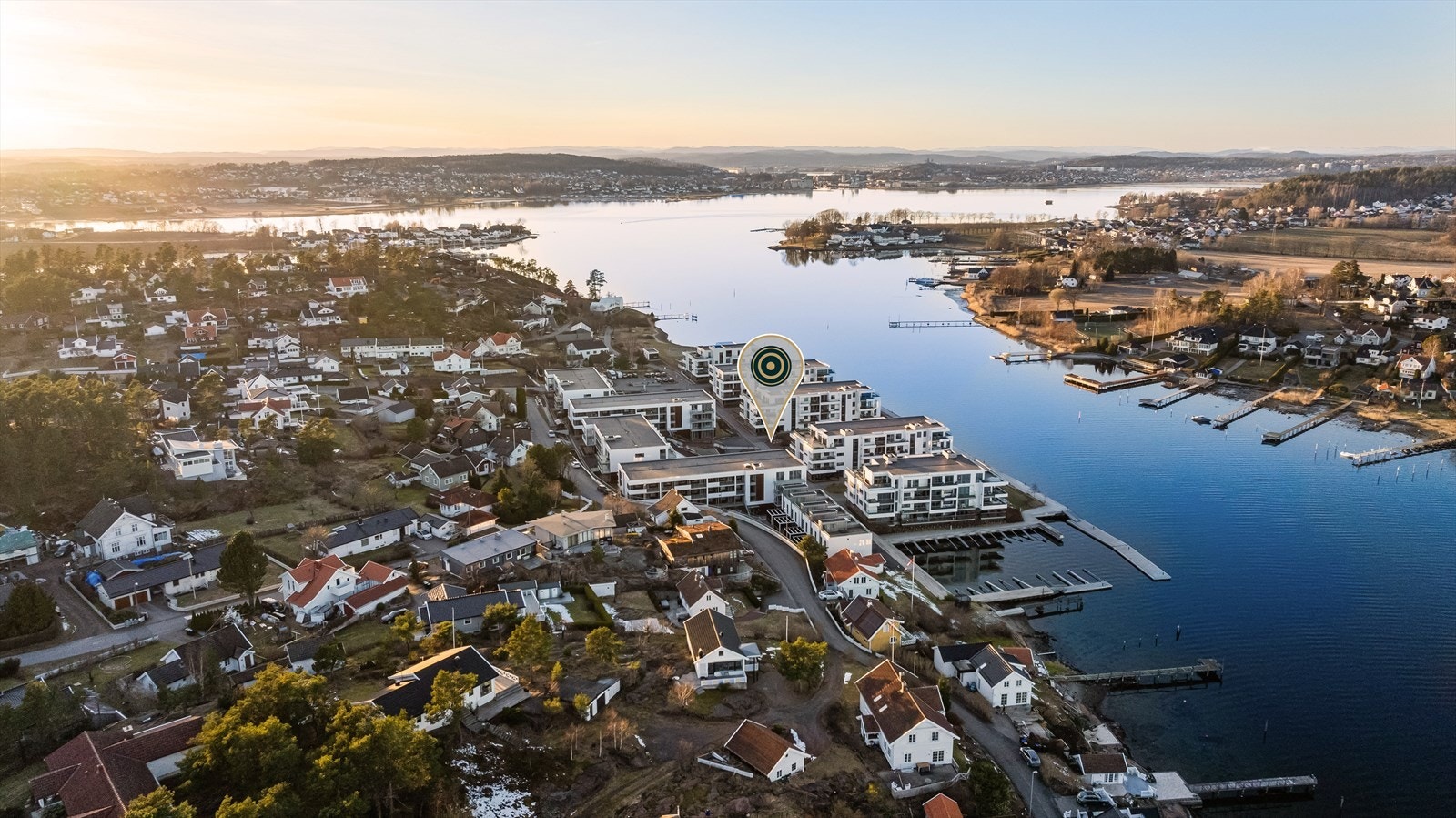 Fantastisk beliggenhet ved vannkanten! Galleribilde