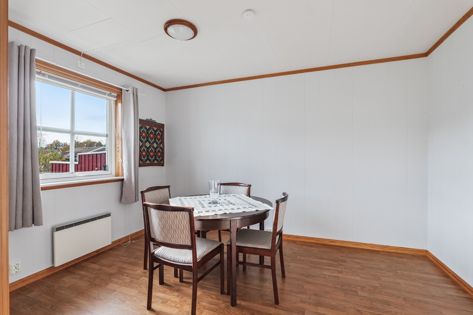 spisestue/ soverom 2 Galleribilde