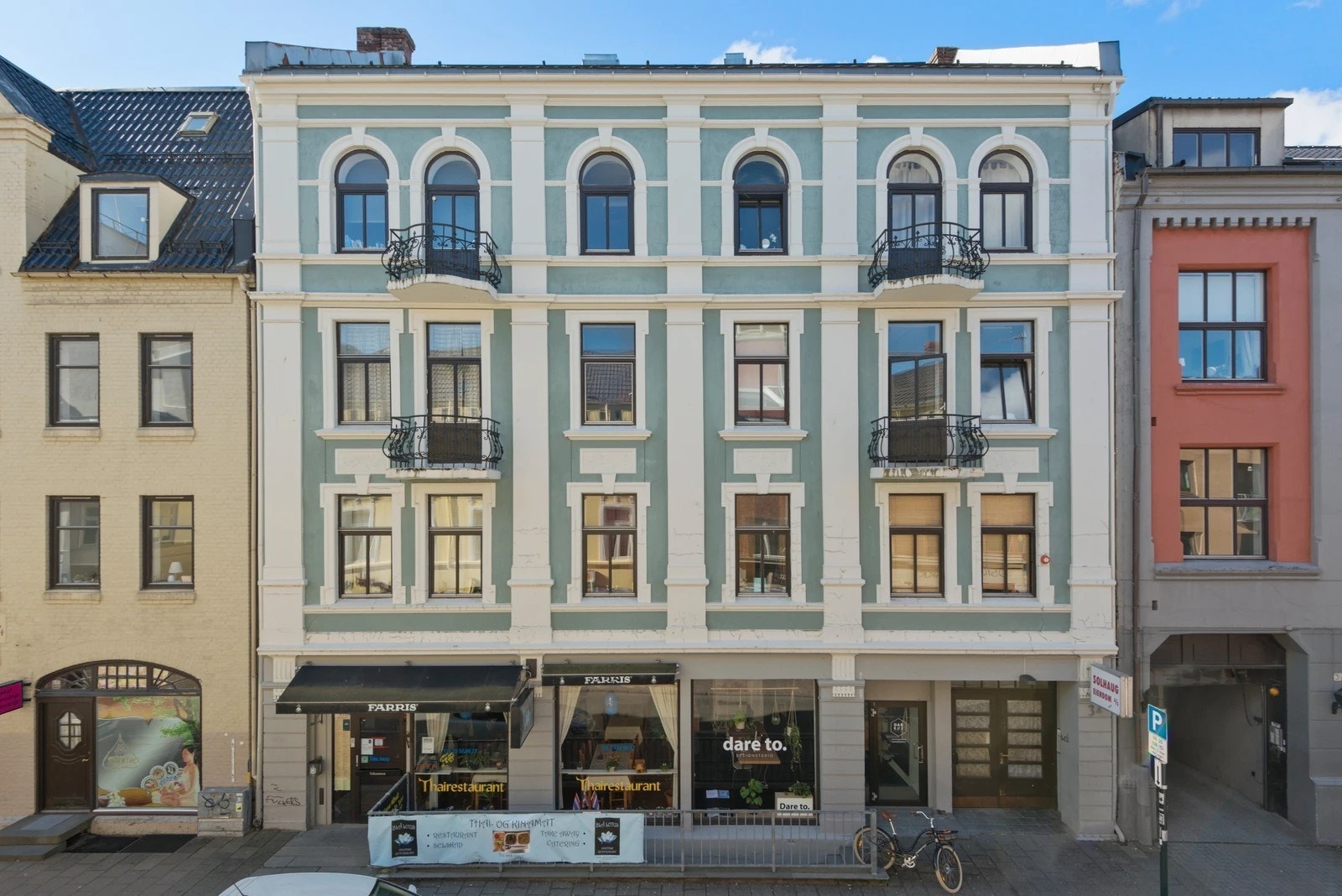 Brattørgata 3A er en flott bygård midt i sentrum. Hyblene er ledig for overtakelse omgående, eller etter nærmere avtale. Galleribilde