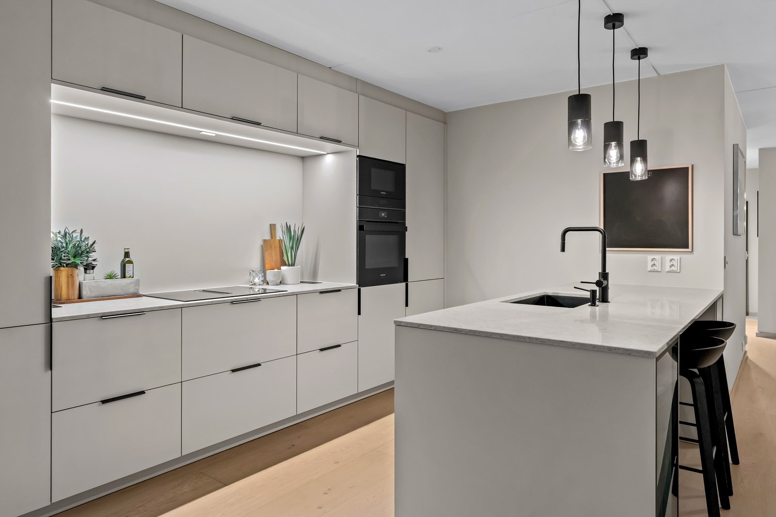 Kjøkkenet er både samlepunktet og høydepunktet! Galleribilde