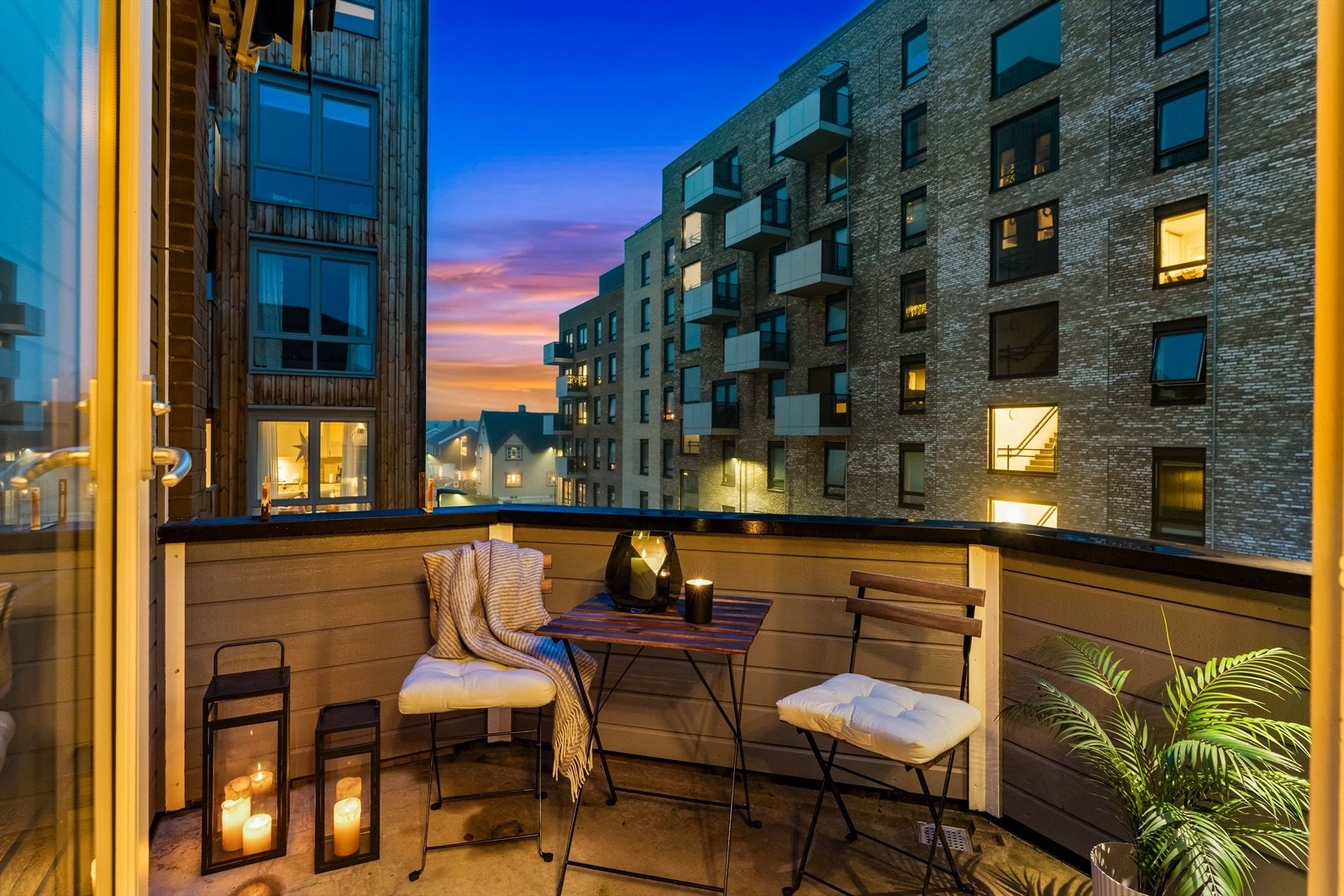 Fra hovedsoverommet er det også utgang til balkong. Galleribilde