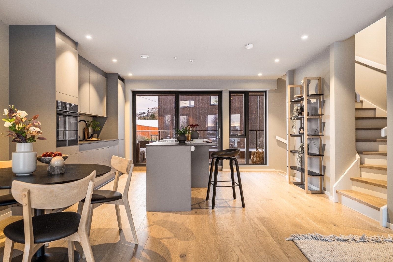 - Kjøkkenøy som samlingspunkt, perfekt for matlaging og hyggelige samtaler - Galleribilde