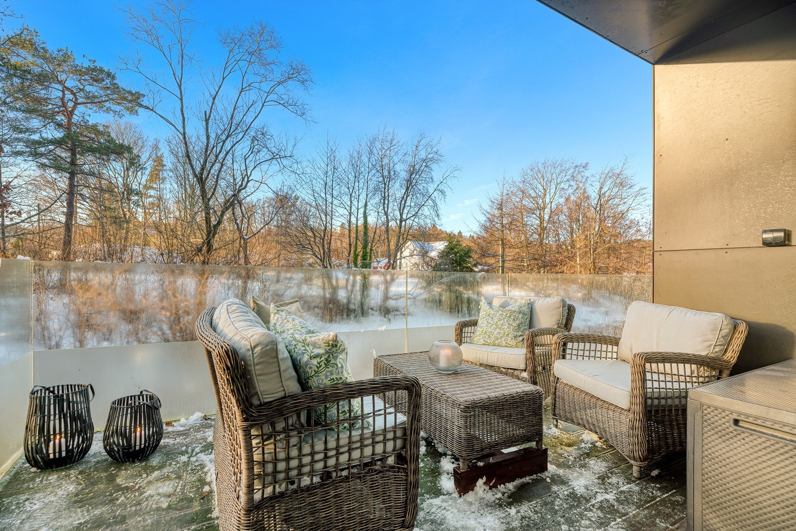 Nydelig utsyn på vinter som sommer Galleribilde